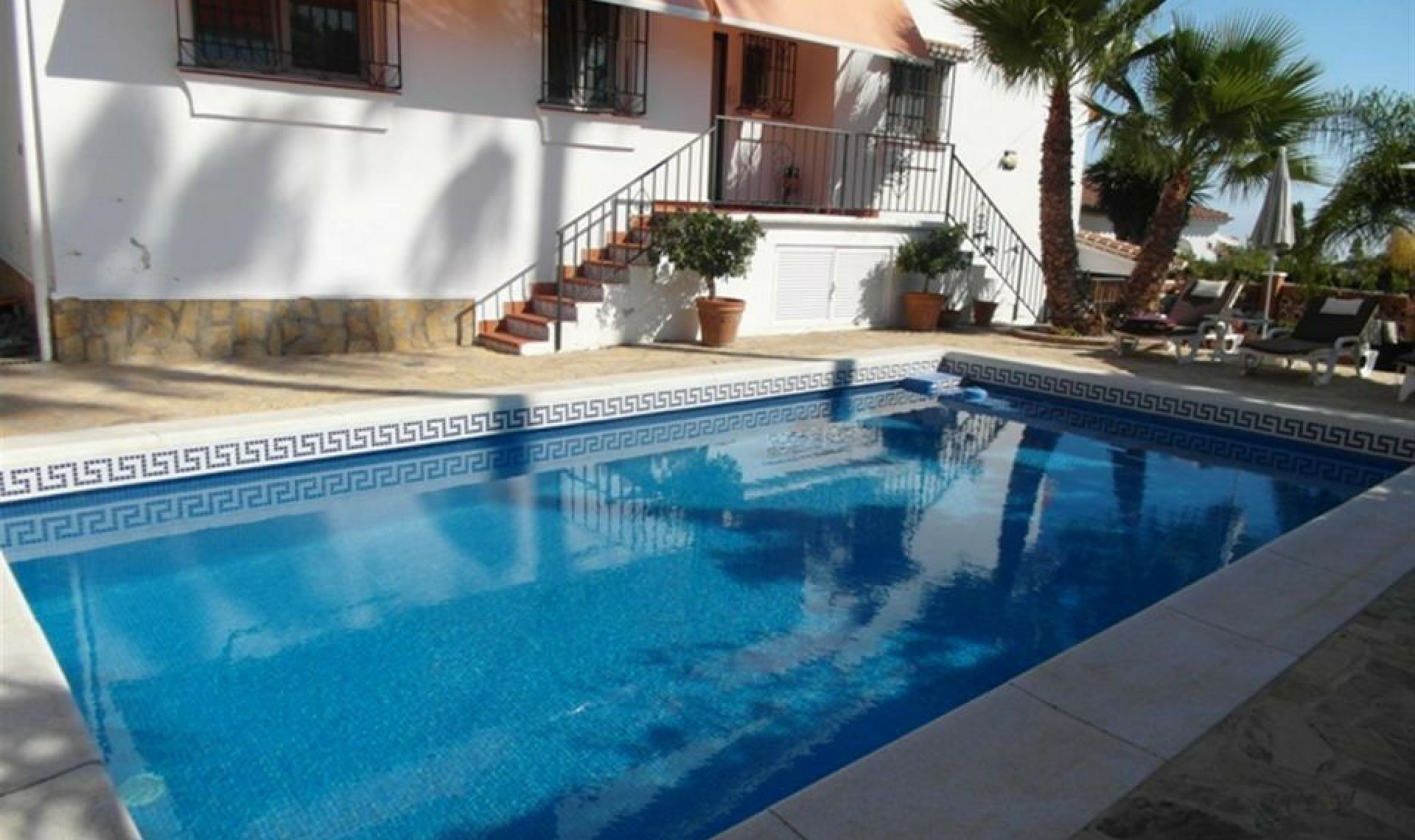 Resale - House -
Caleta de Vélez