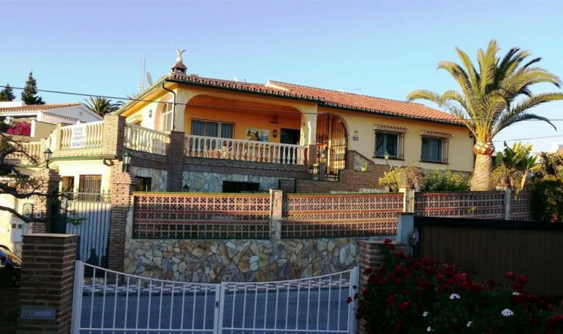 Resale - House -
Caleta de Vélez