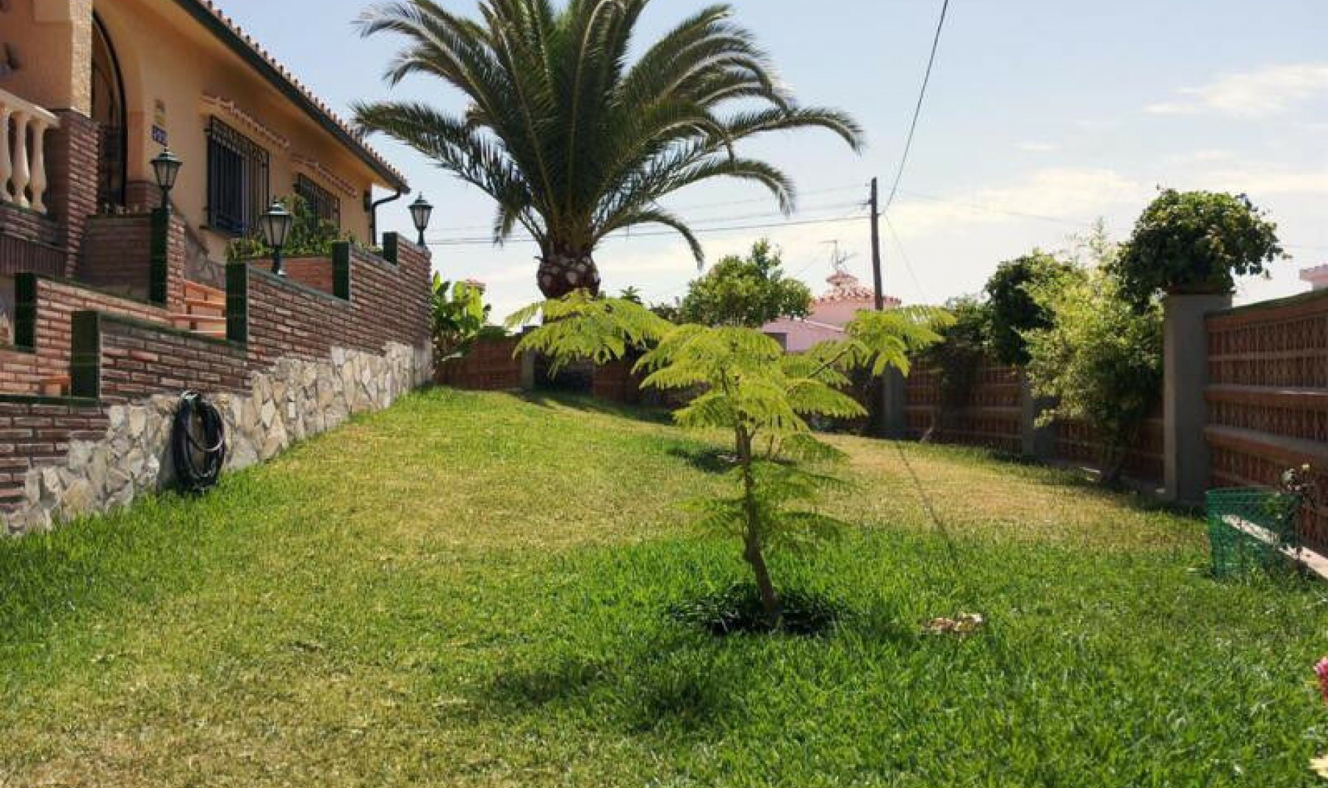 Resale - House -
Caleta de Vélez