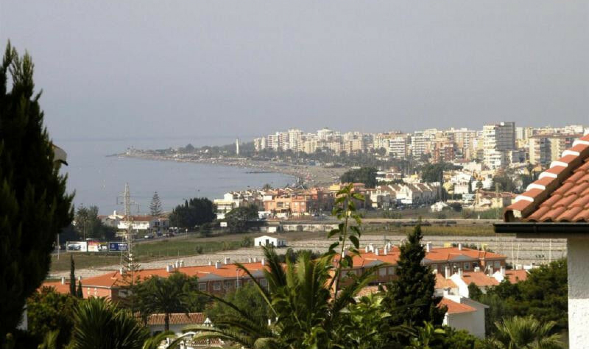 Resale - House -
Caleta de Vélez