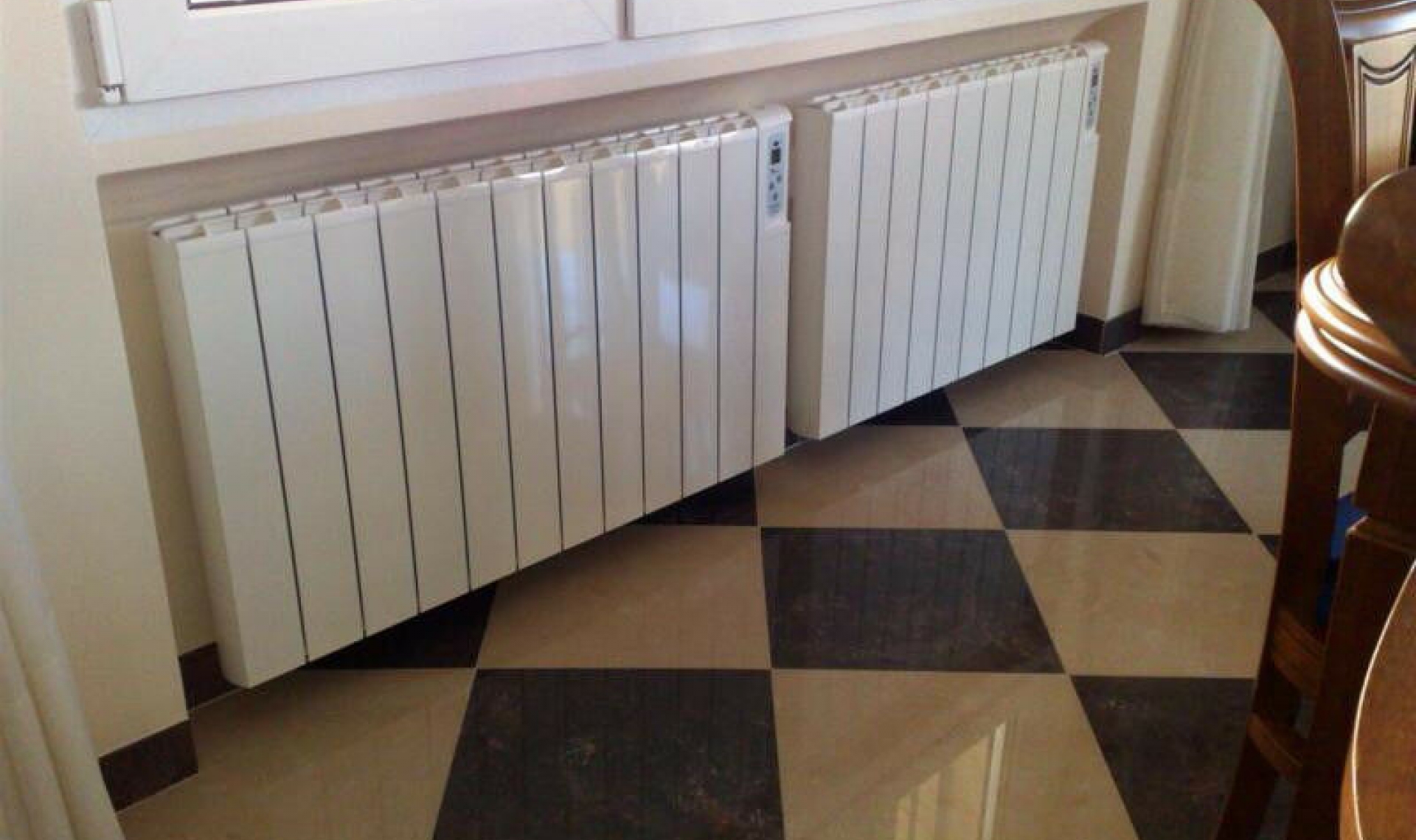 Resale - House -
Caleta de Vélez