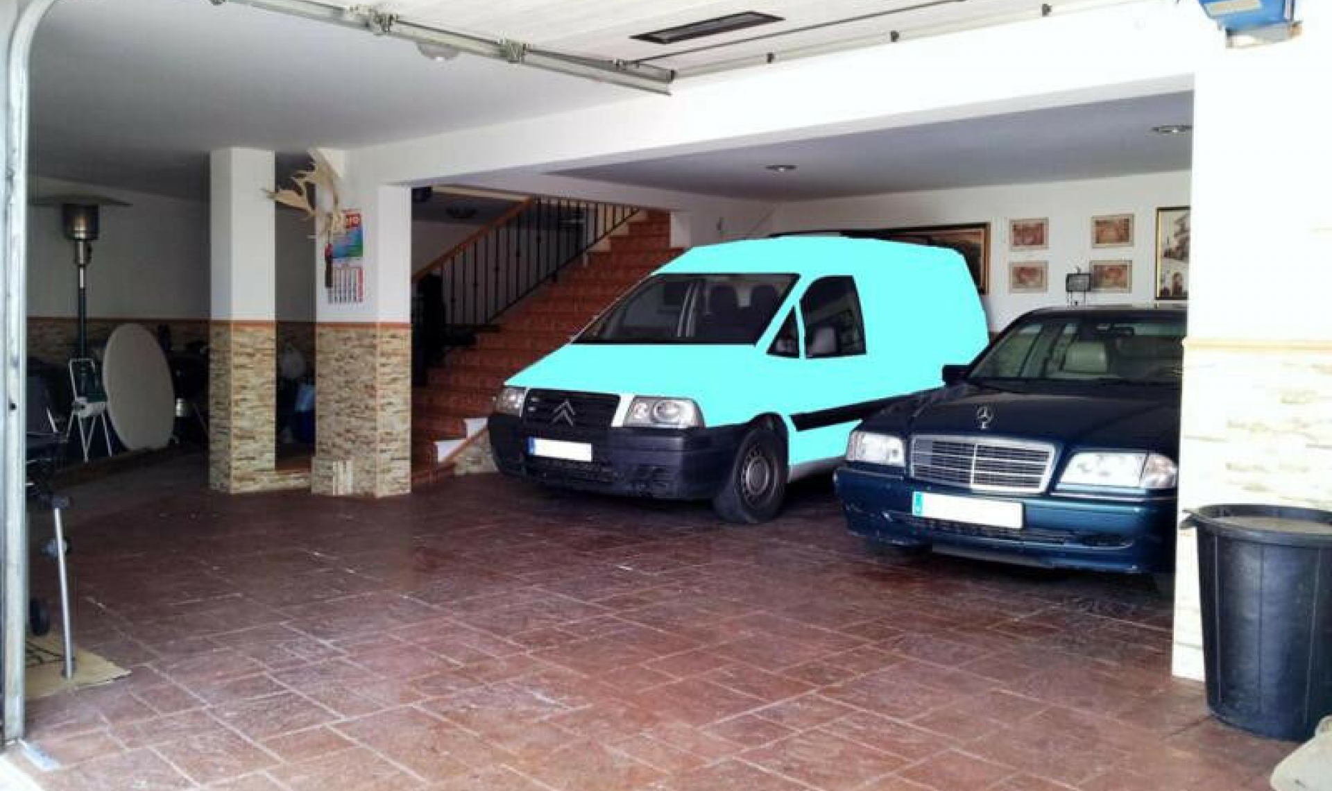 Resale - House -
Caleta de Vélez