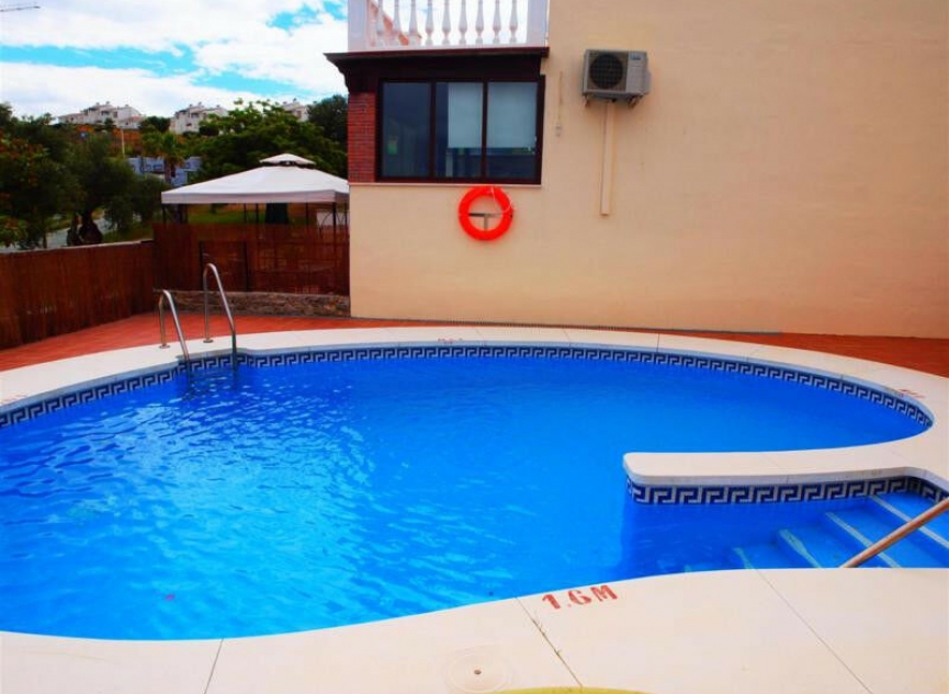 Resale - House -
Caleta de Vélez