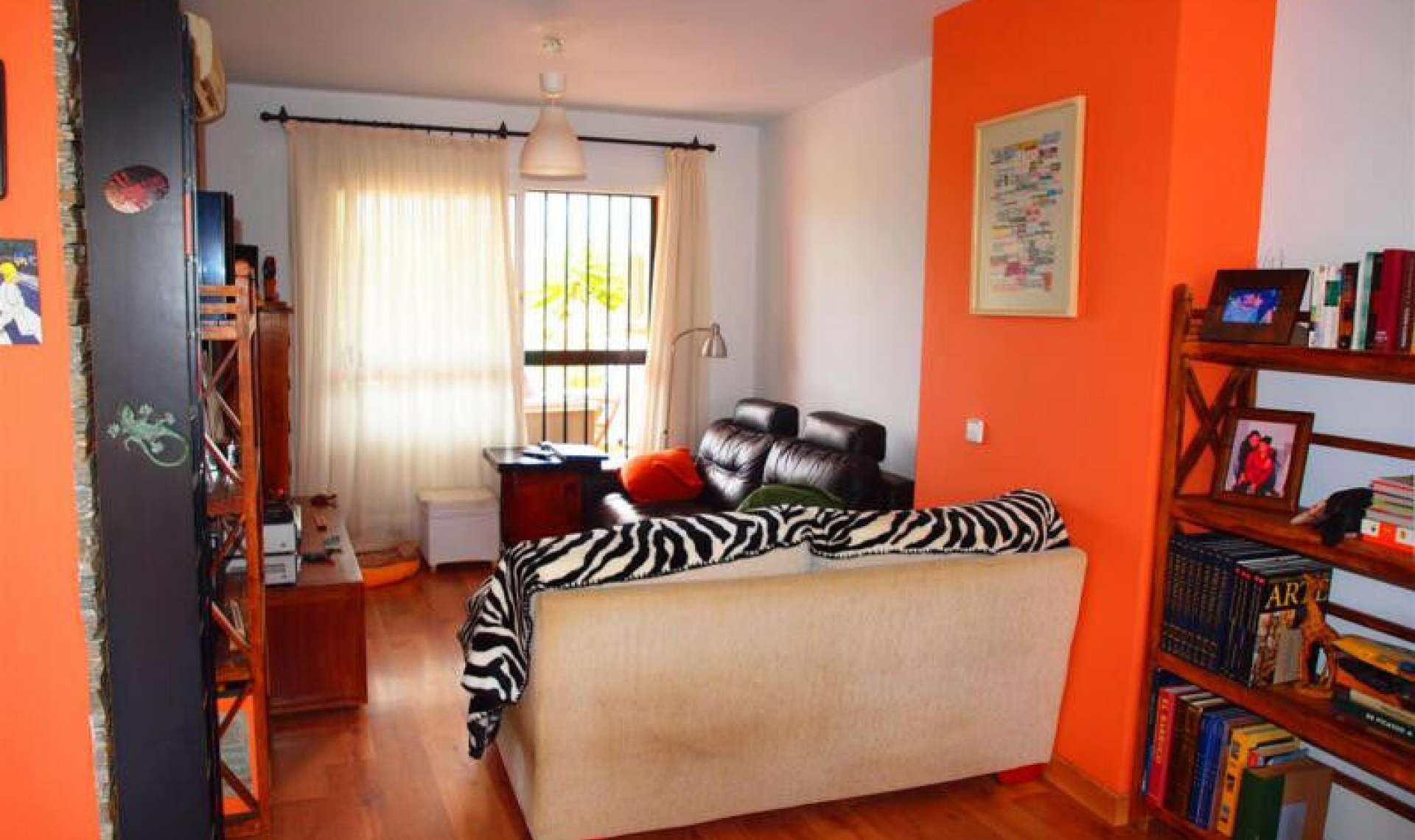 Resale - House -
Caleta de Vélez
