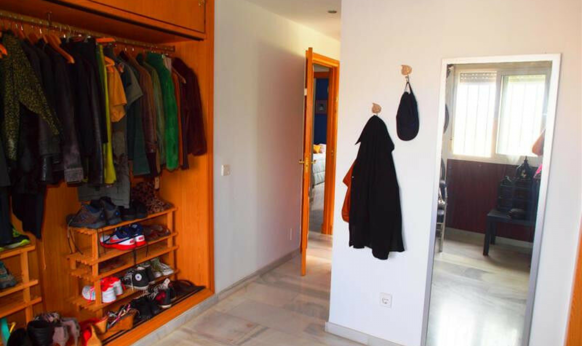 Resale - House -
Caleta de Vélez