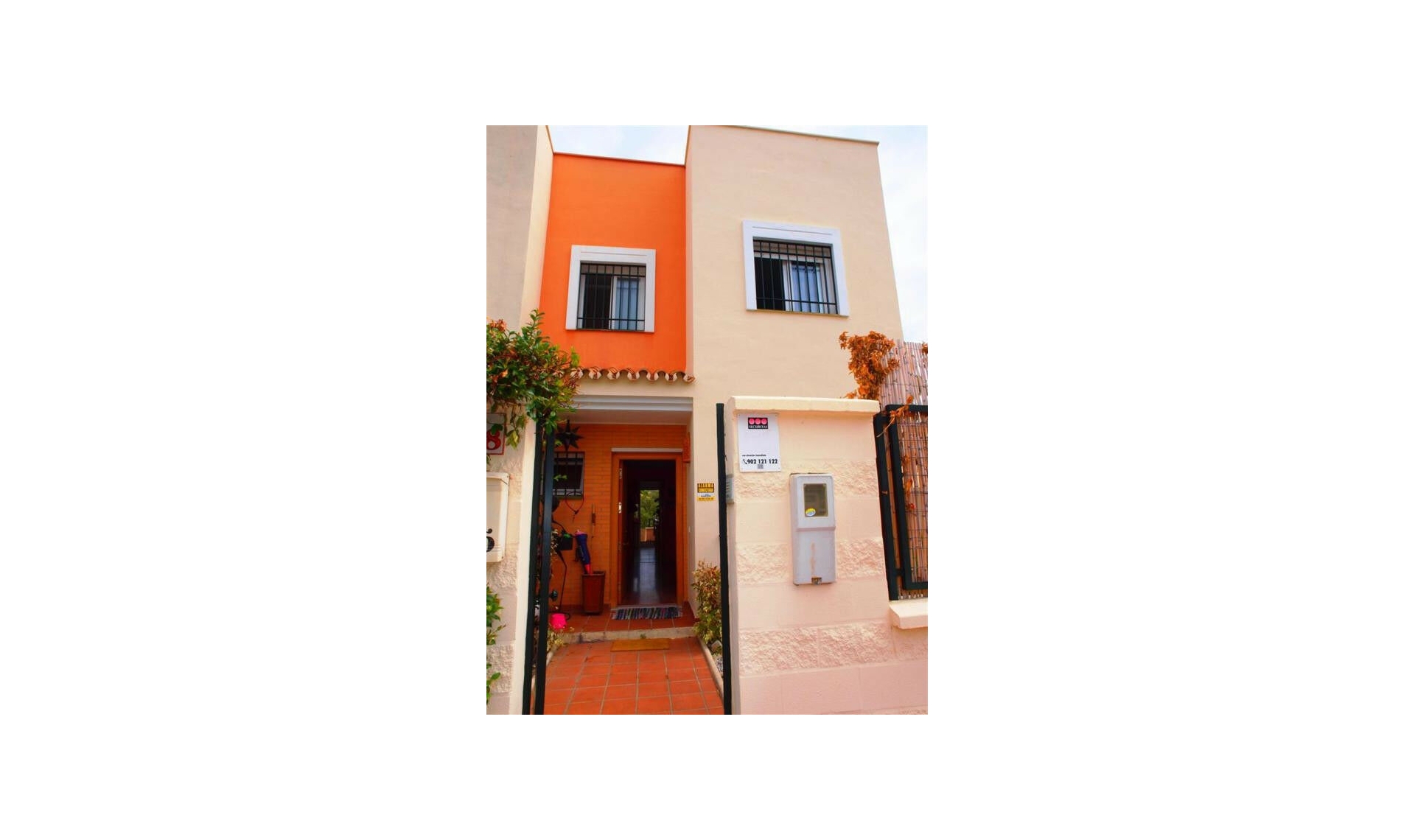 Resale - House -
Caleta de Vélez