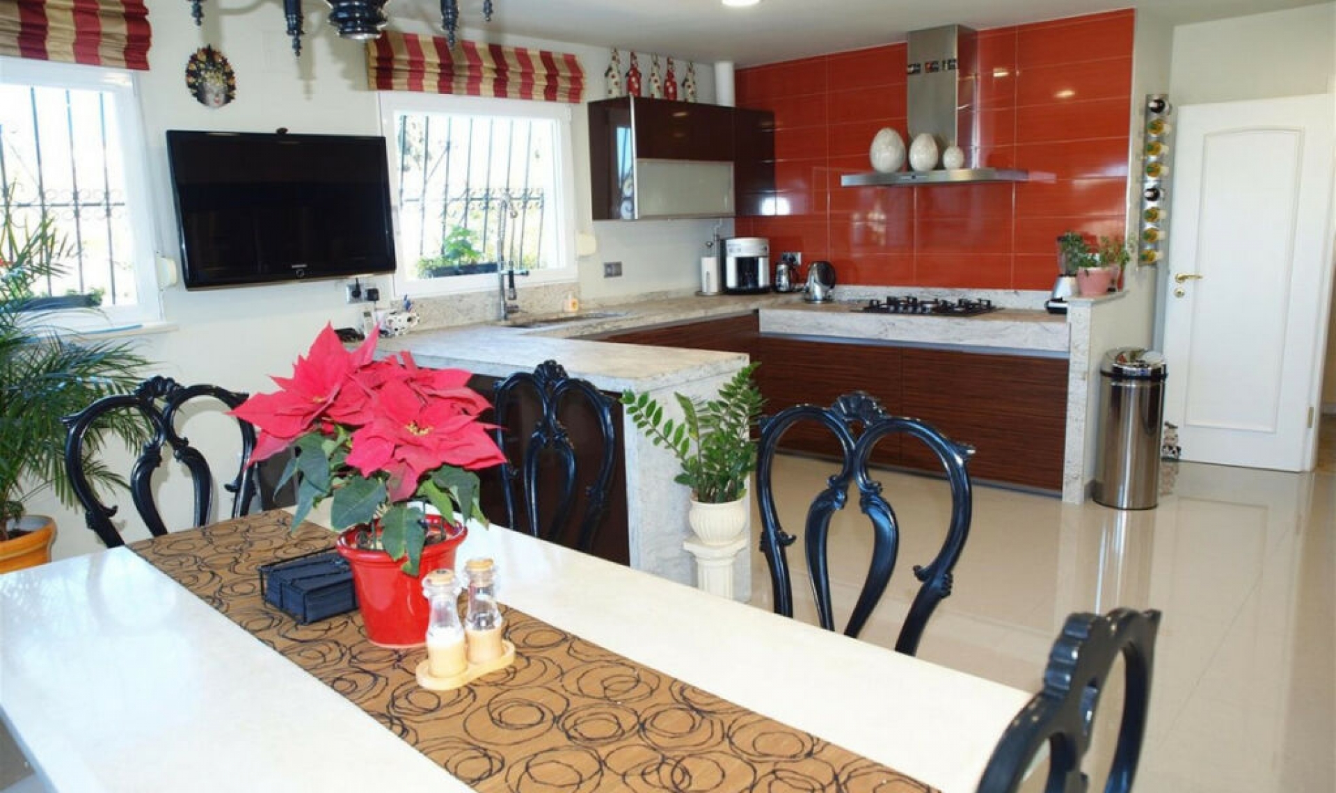 Resale - House -
Caleta de Vélez