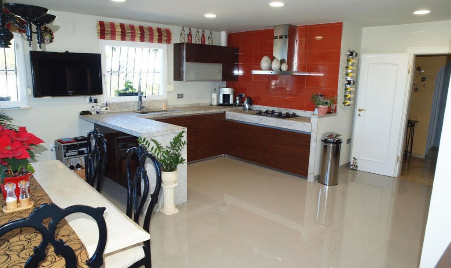 Resale - House -
Caleta de Vélez