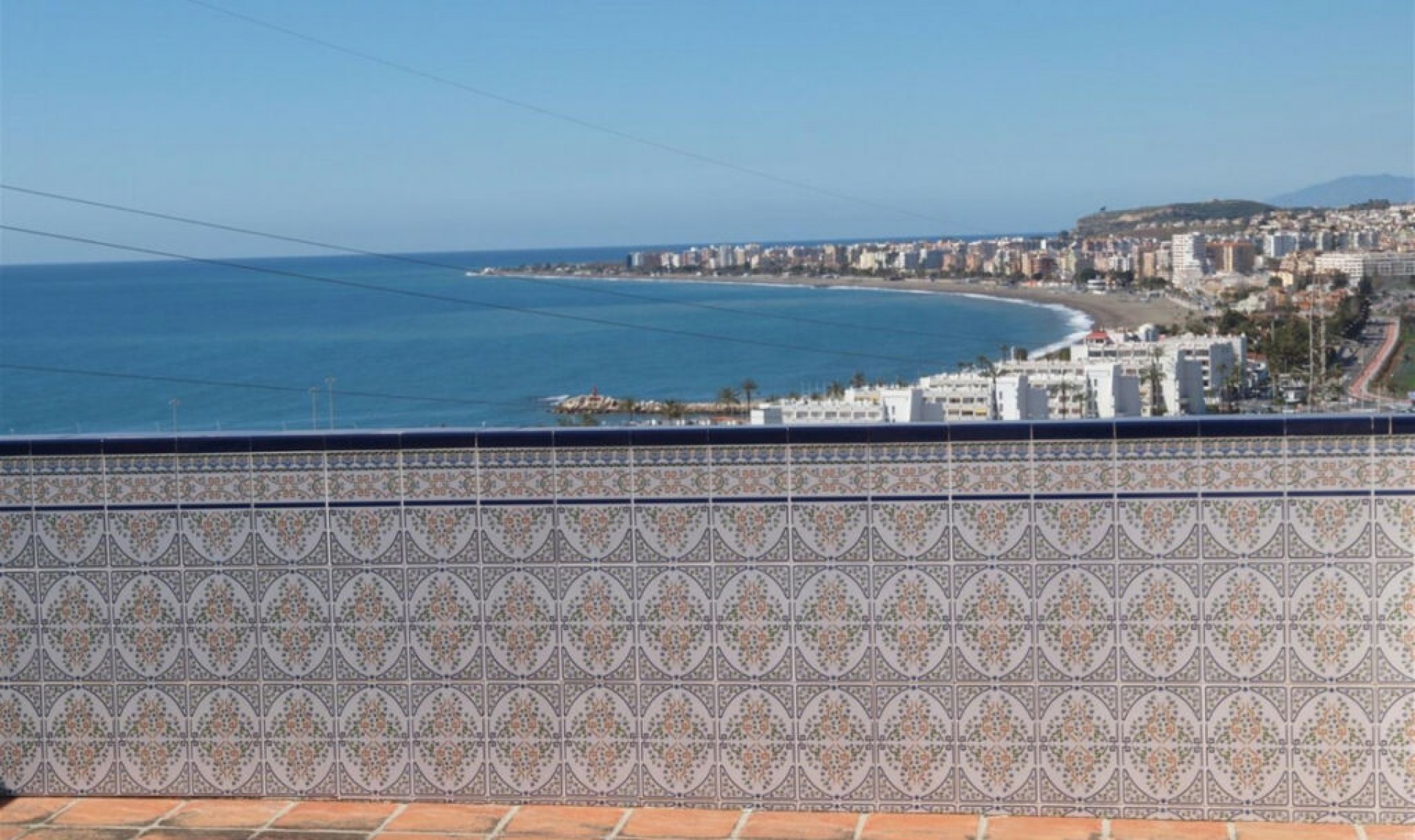 Resale - House -
Caleta de Vélez
