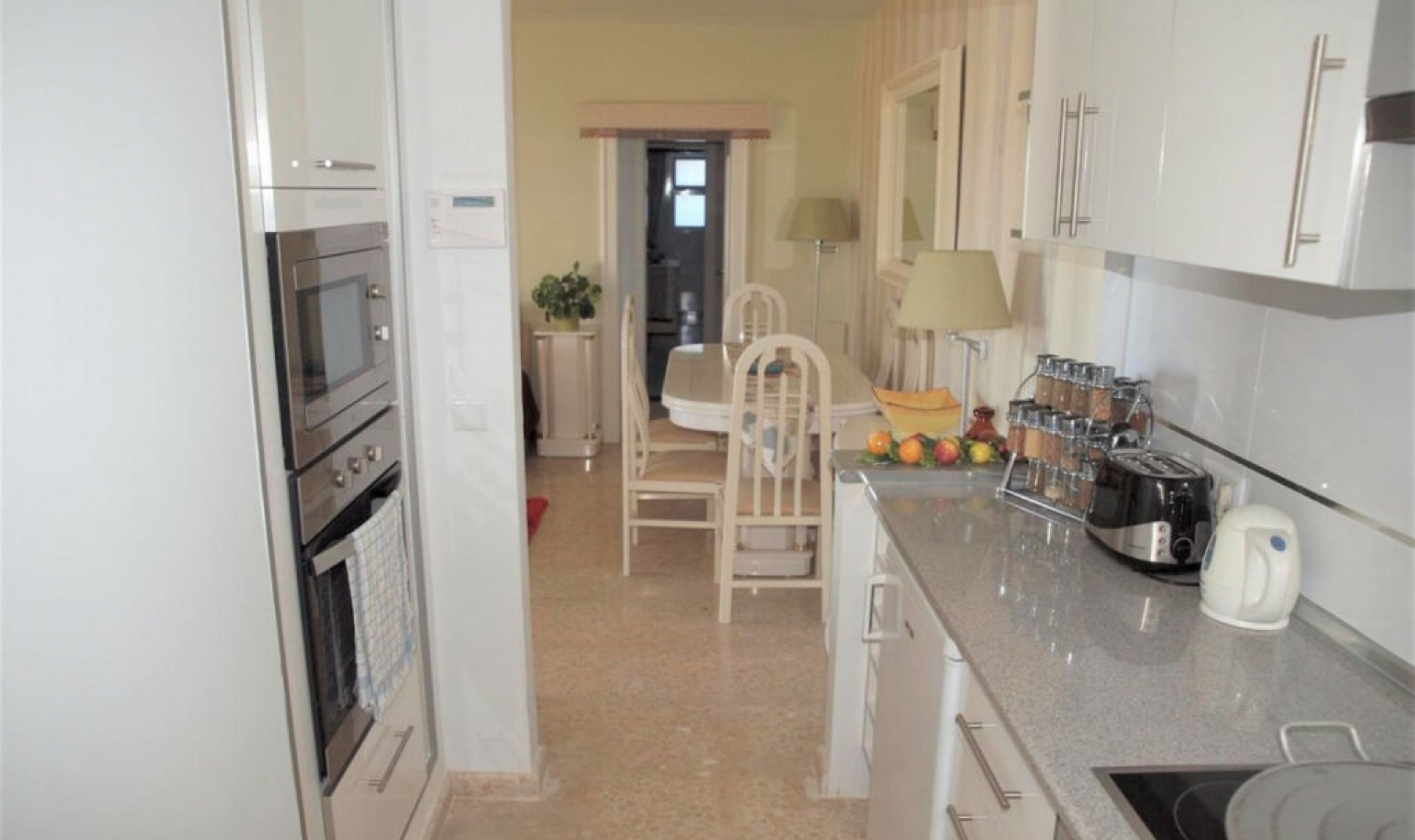Resale - House -
Caleta de Vélez