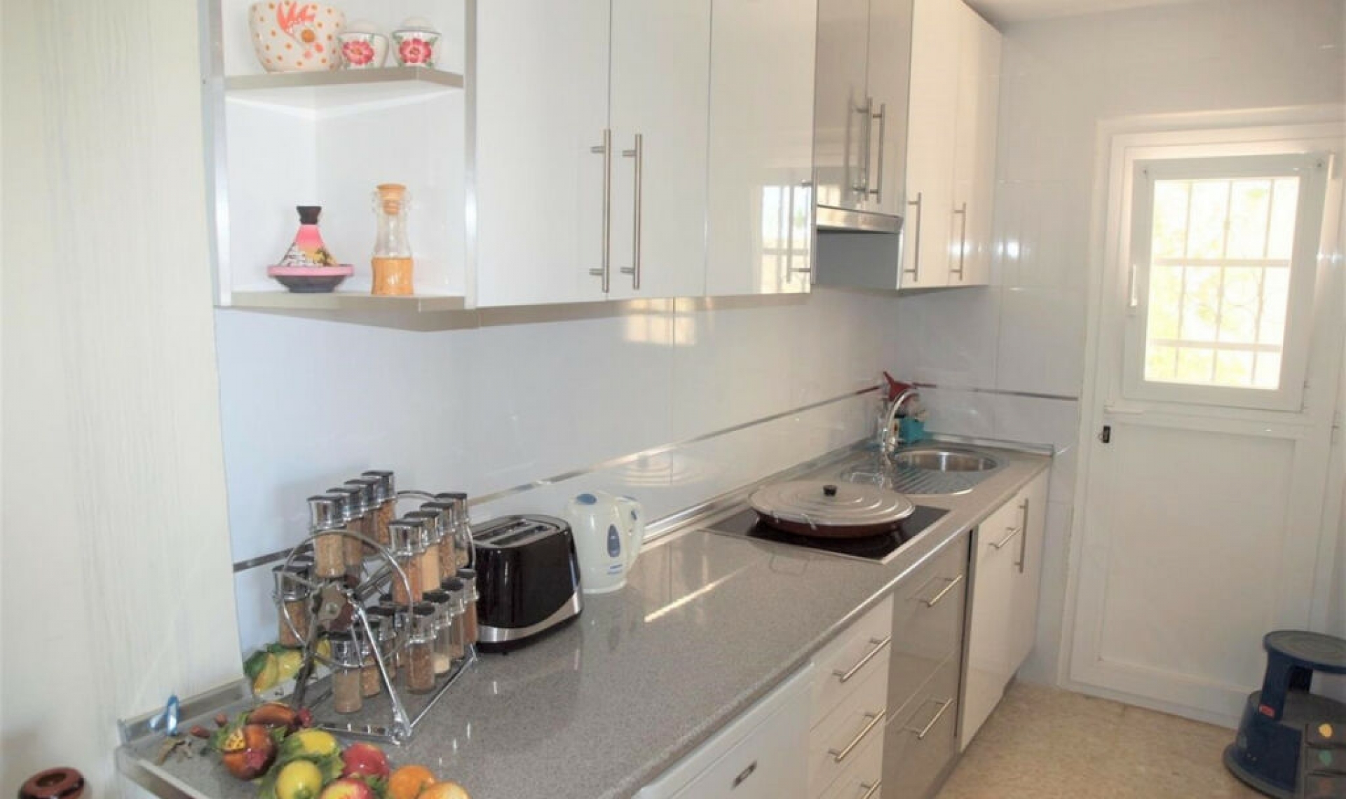 Resale - House -
Caleta de Vélez