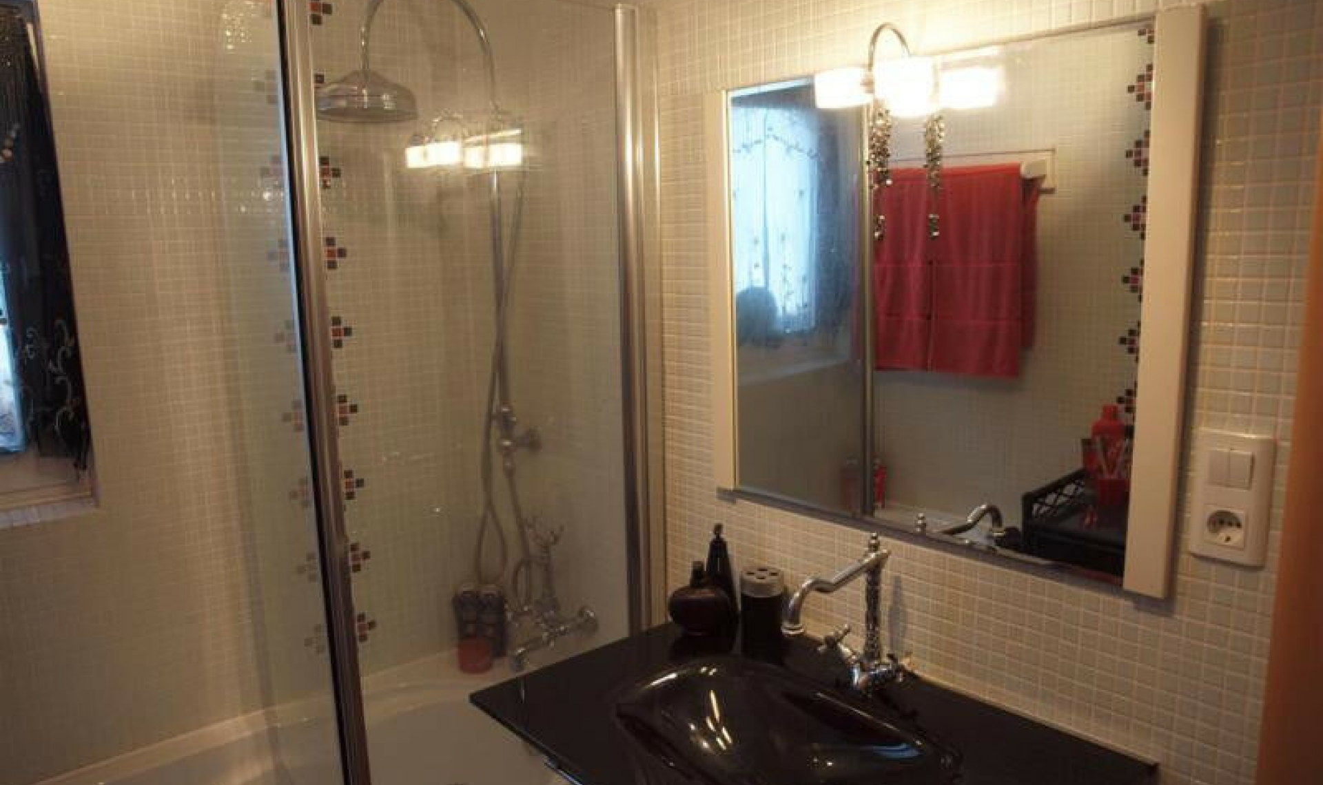 Resale - House -
Caleta de Vélez