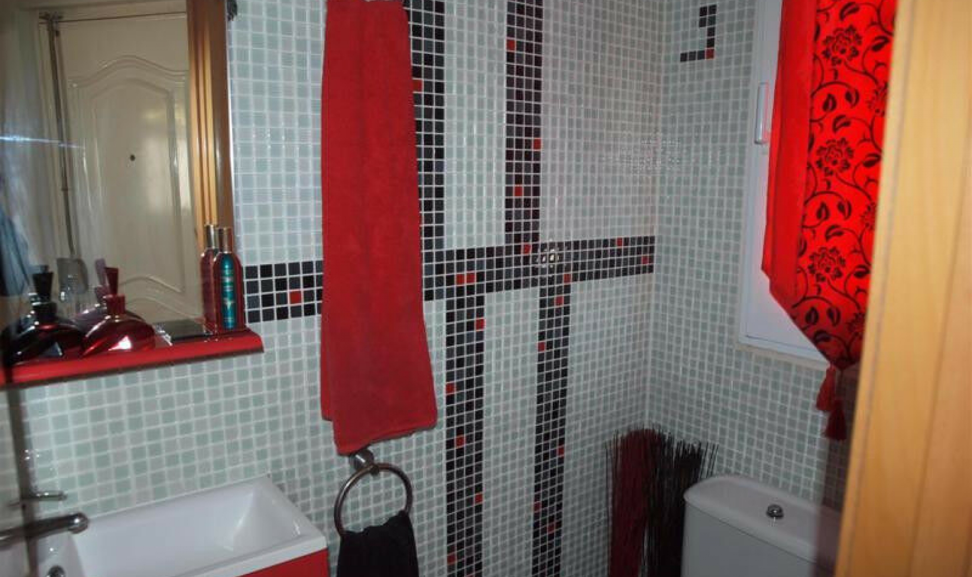 Resale - House -
Caleta de Vélez