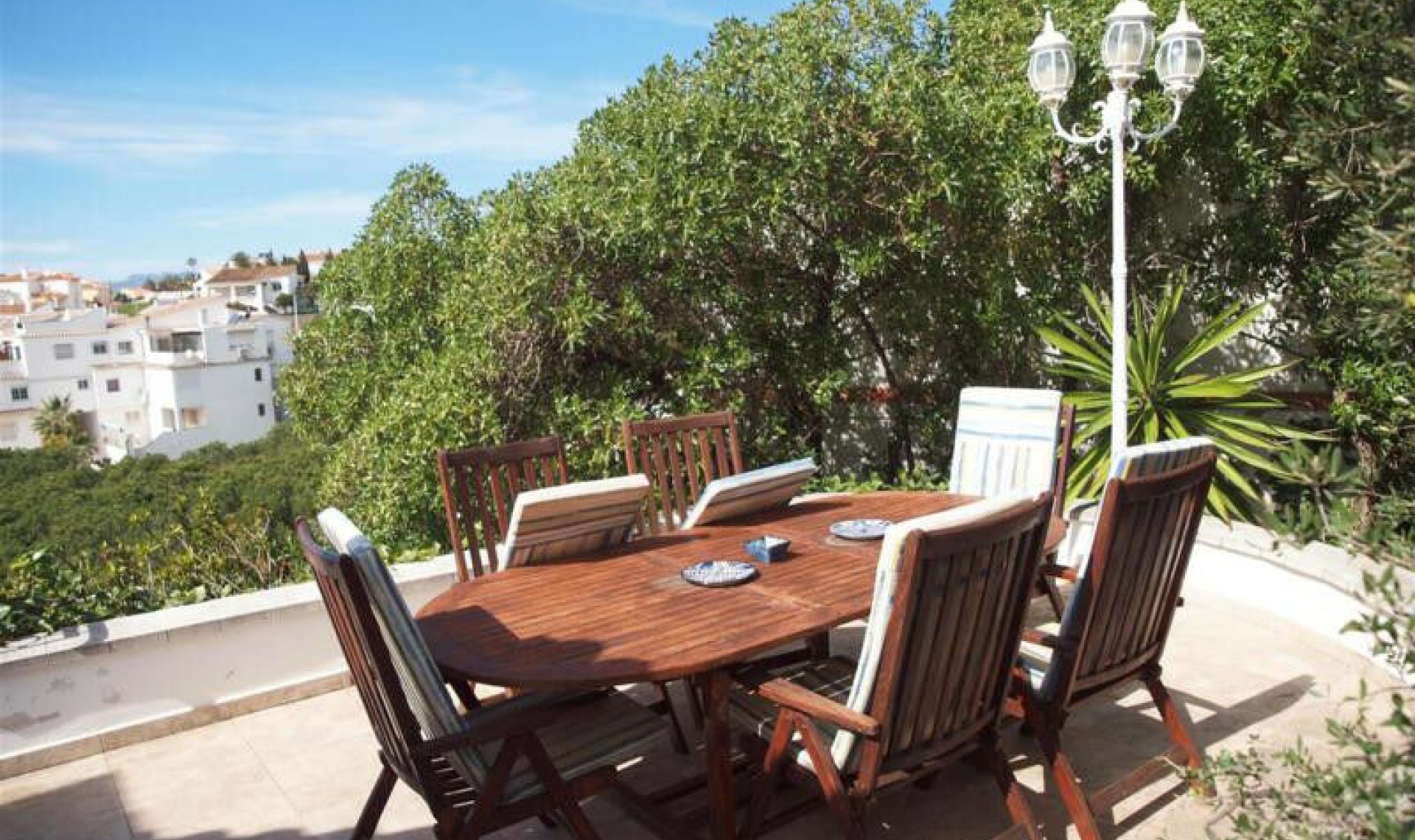 Resale - House -
Caleta de Vélez