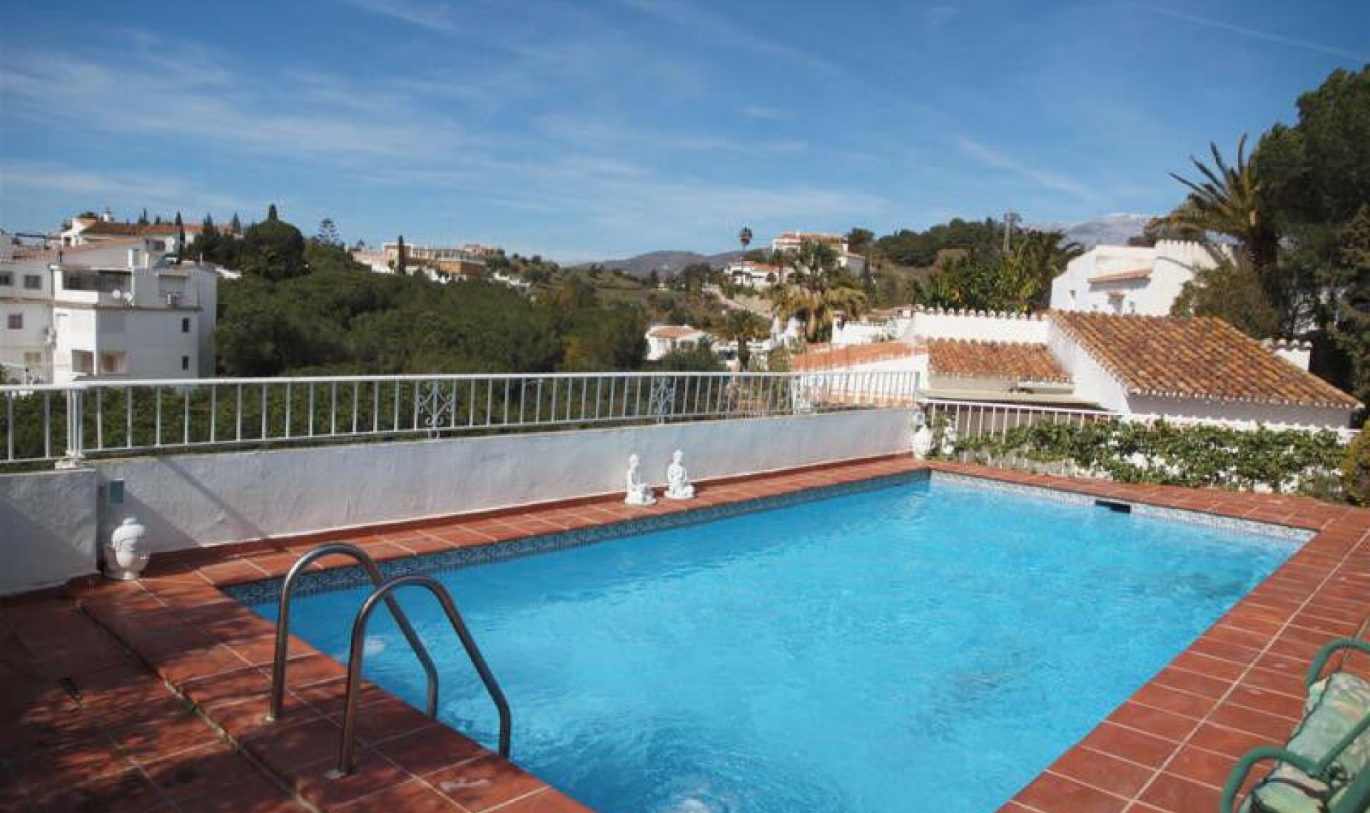 Resale - House -
Caleta de Vélez