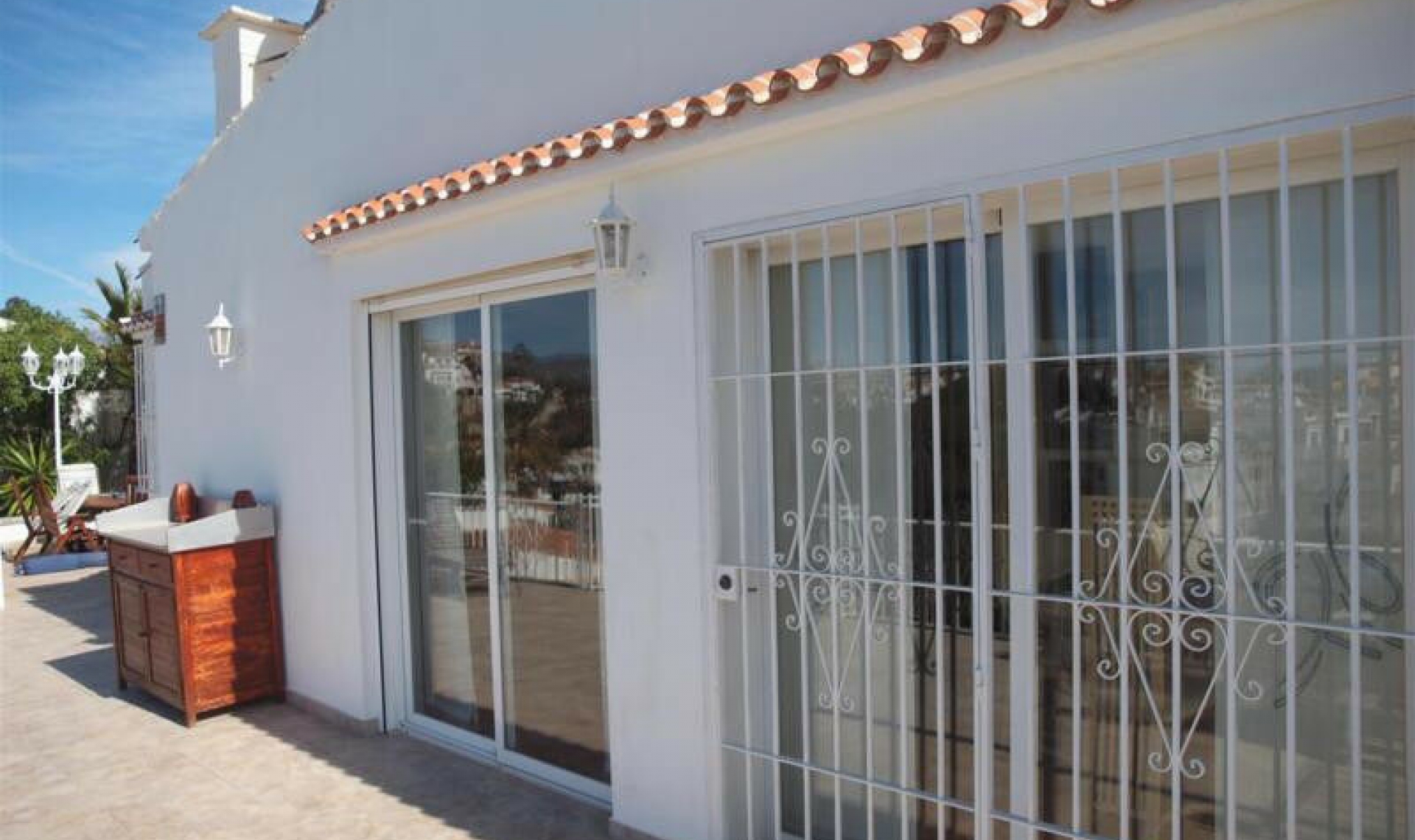 Resale - House -
Caleta de Vélez