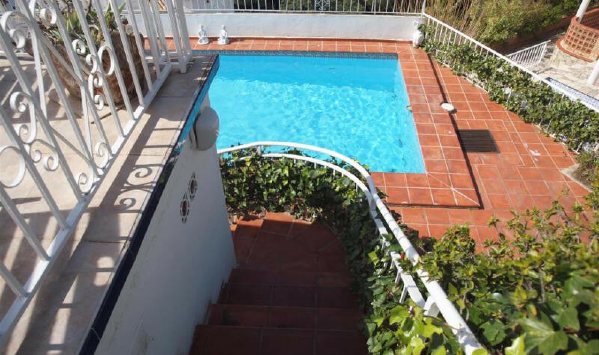 Resale - House -
Caleta de Vélez