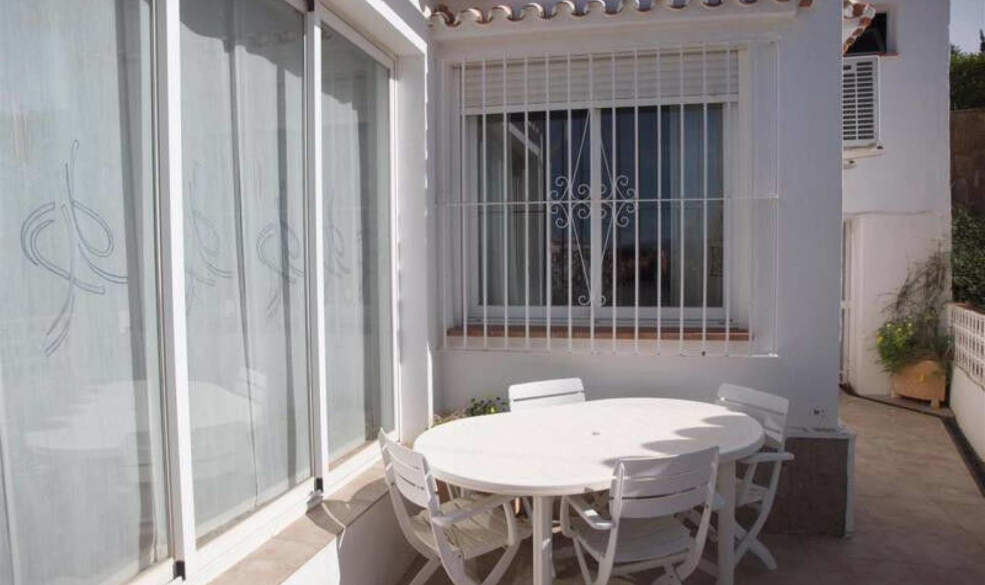 Resale - House -
Caleta de Vélez