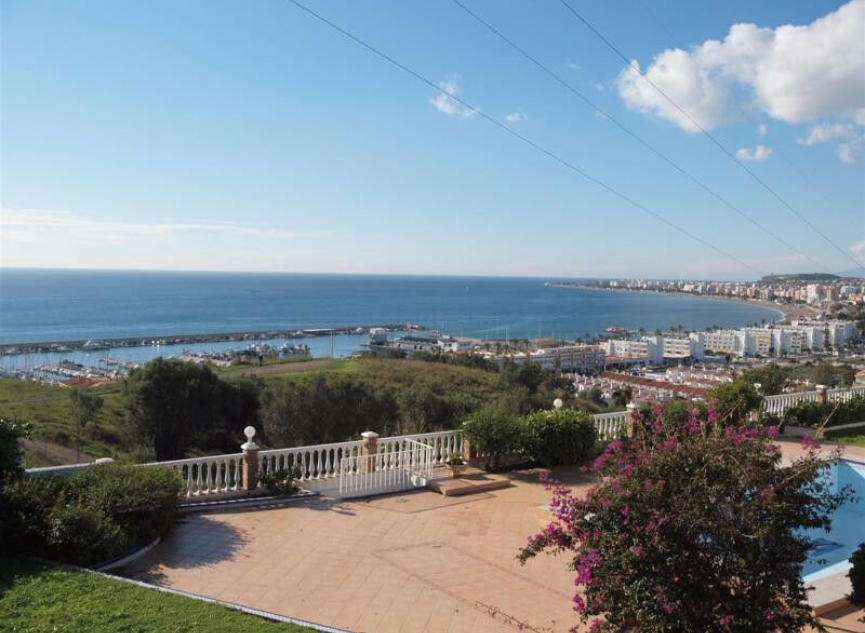 Resale - House -
Caleta de Vélez