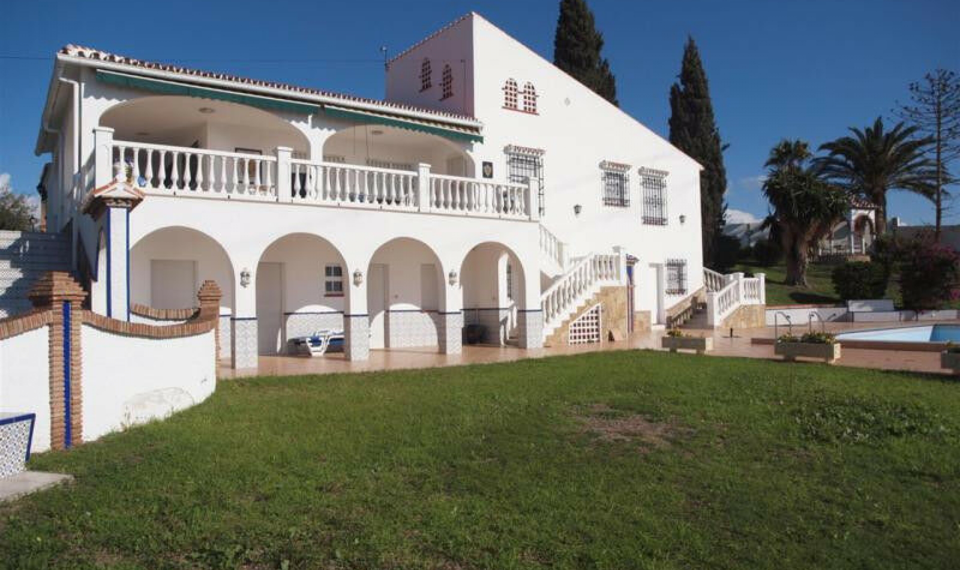 Resale - House -
Caleta de Vélez