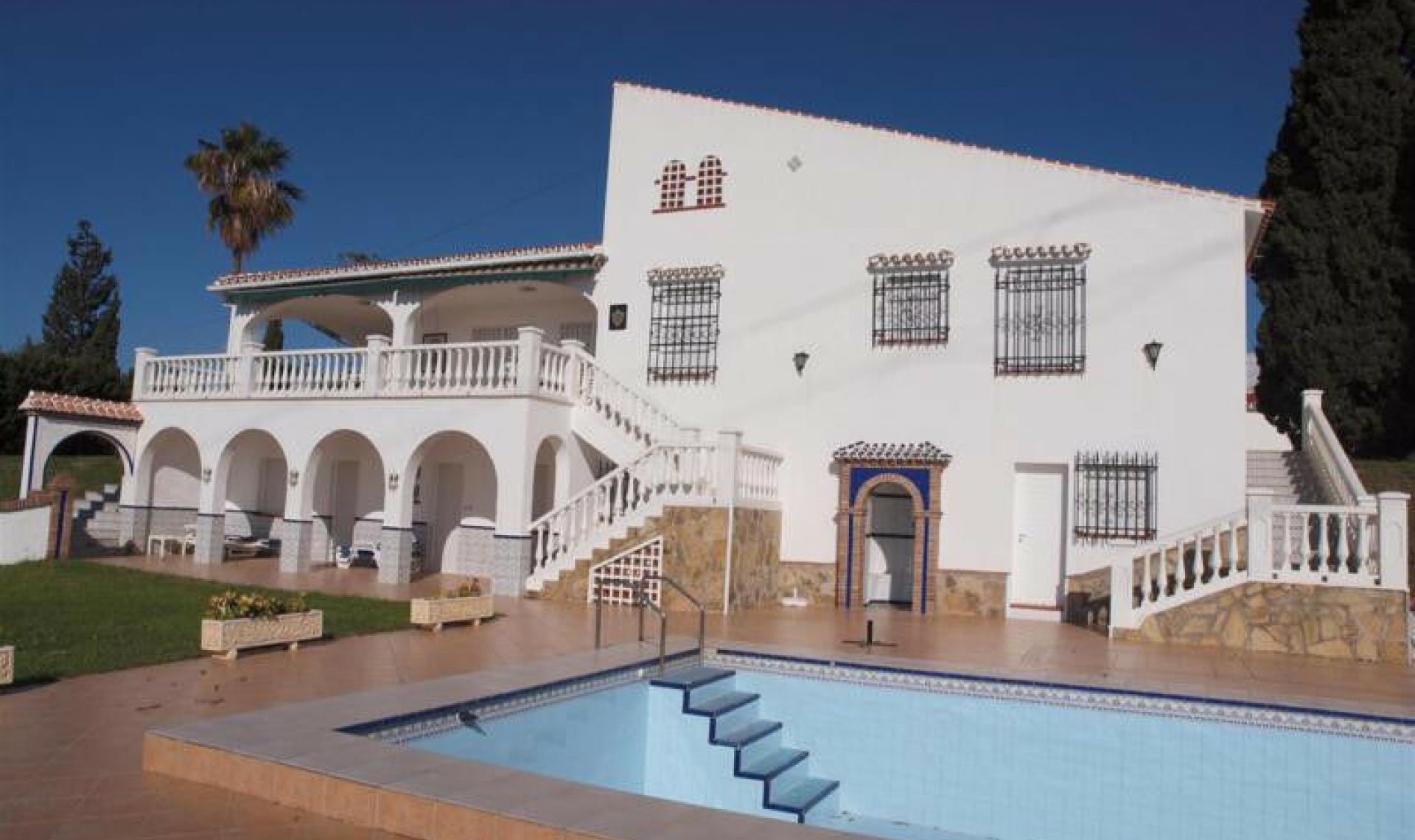 Resale - House -
Caleta de Vélez