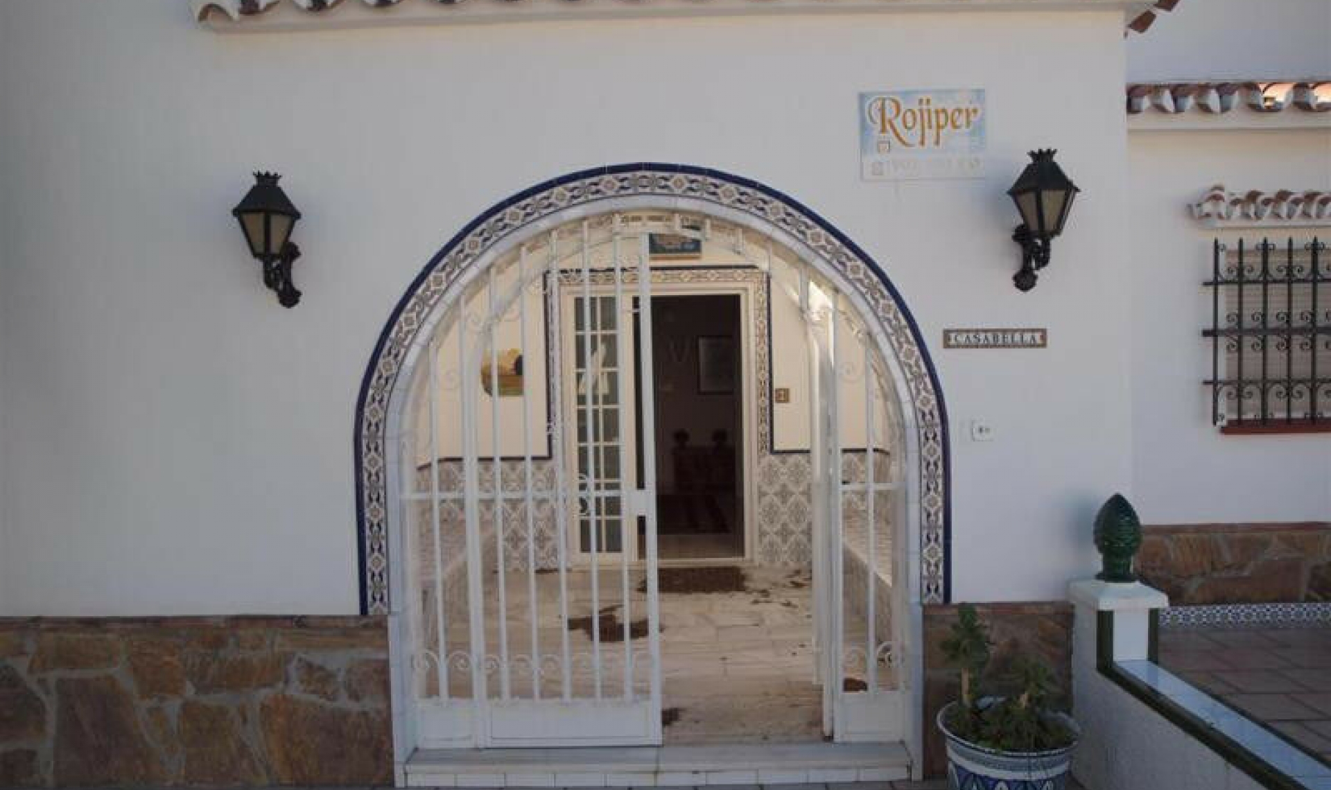 Resale - House -
Caleta de Vélez