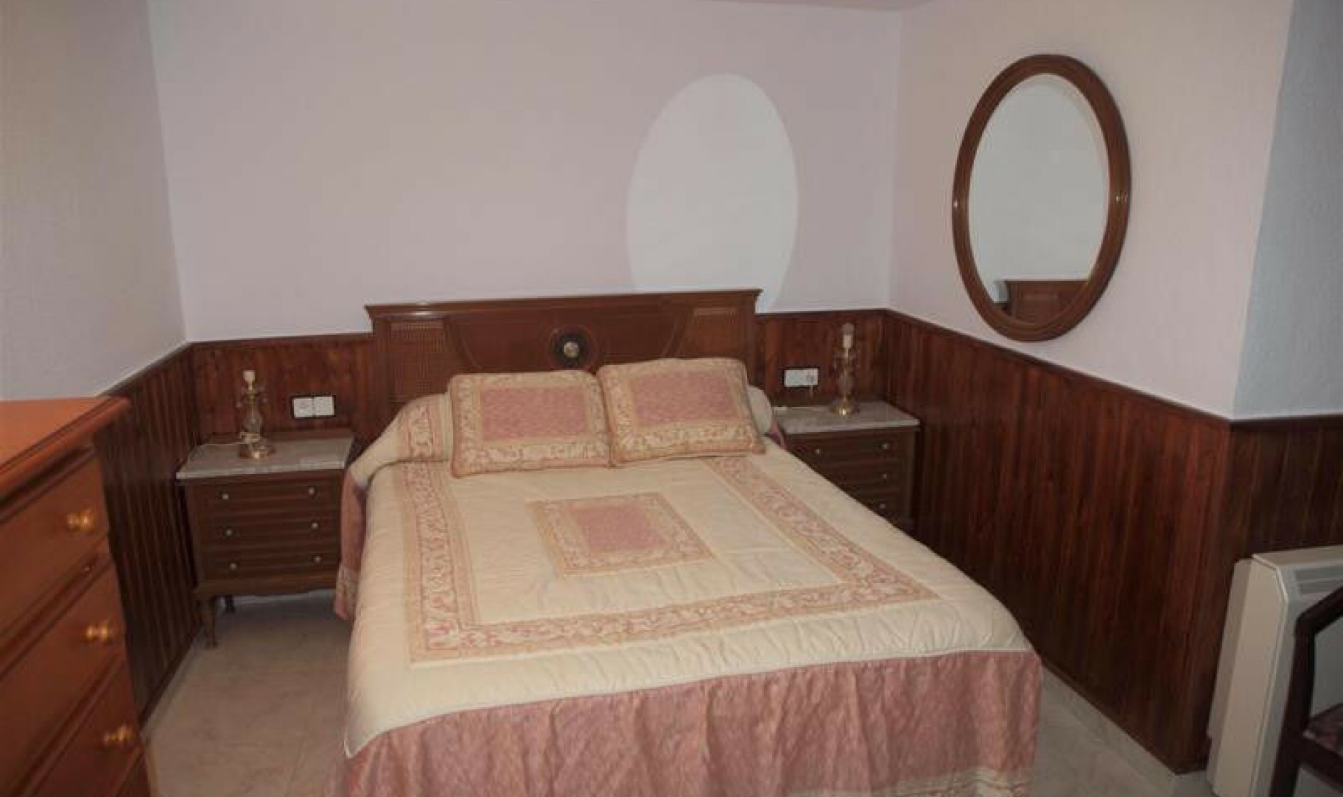 Resale - House -
Caleta de Vélez