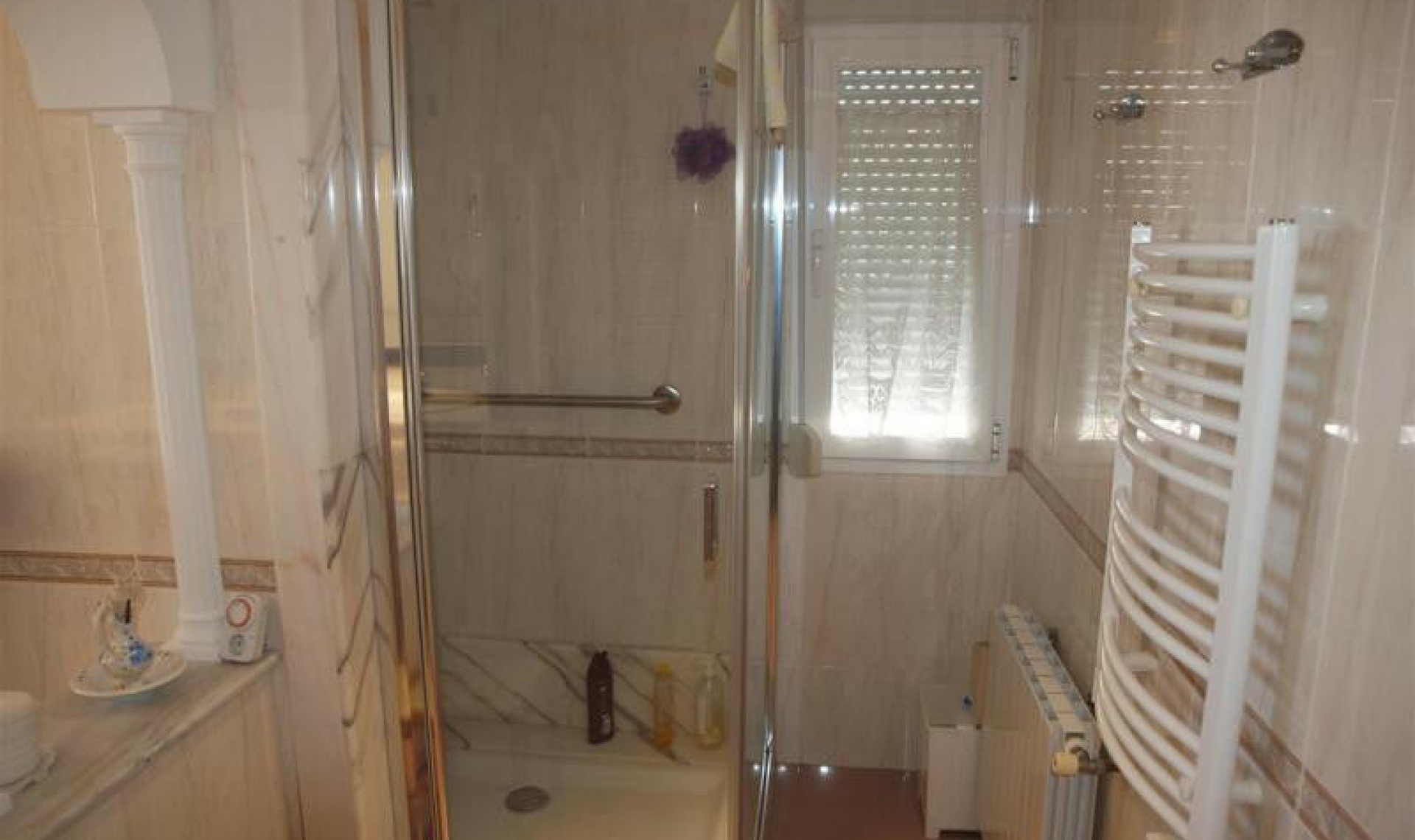 Resale - House -
Caleta de Vélez