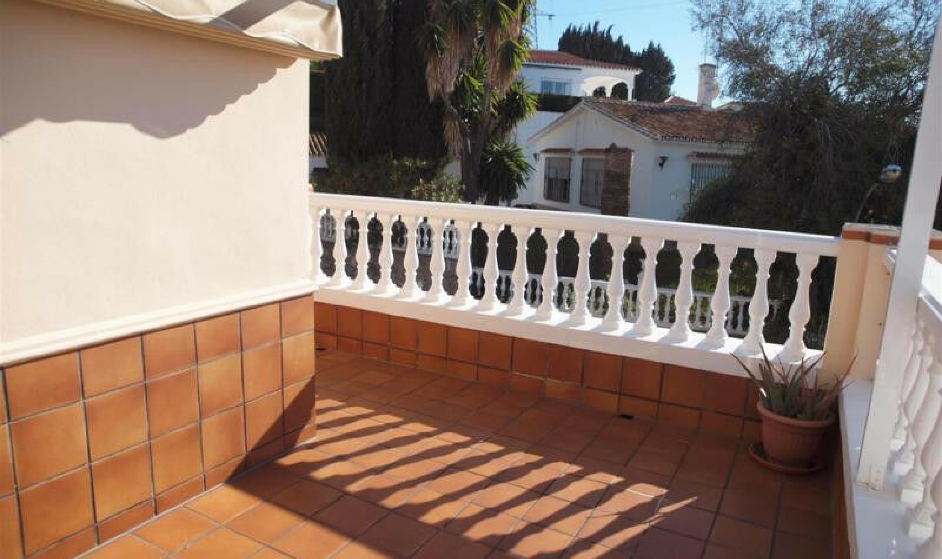 Resale - House -
Caleta de Vélez