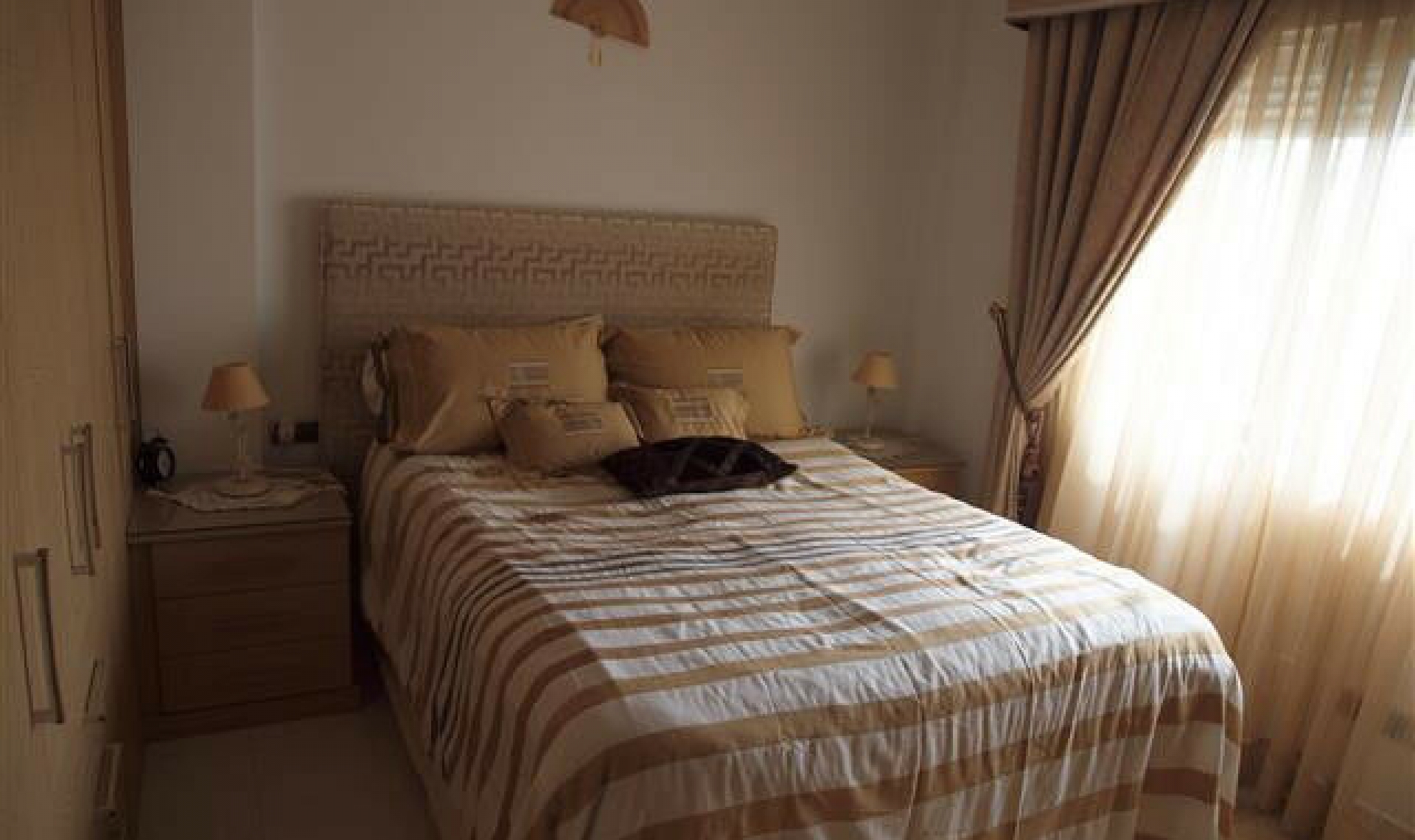 Resale - House -
Caleta de Vélez