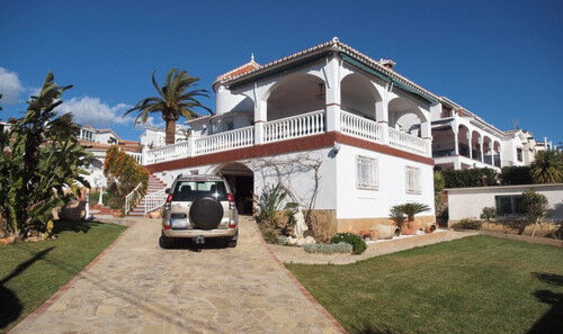 Resale - House -
Caleta de Vélez