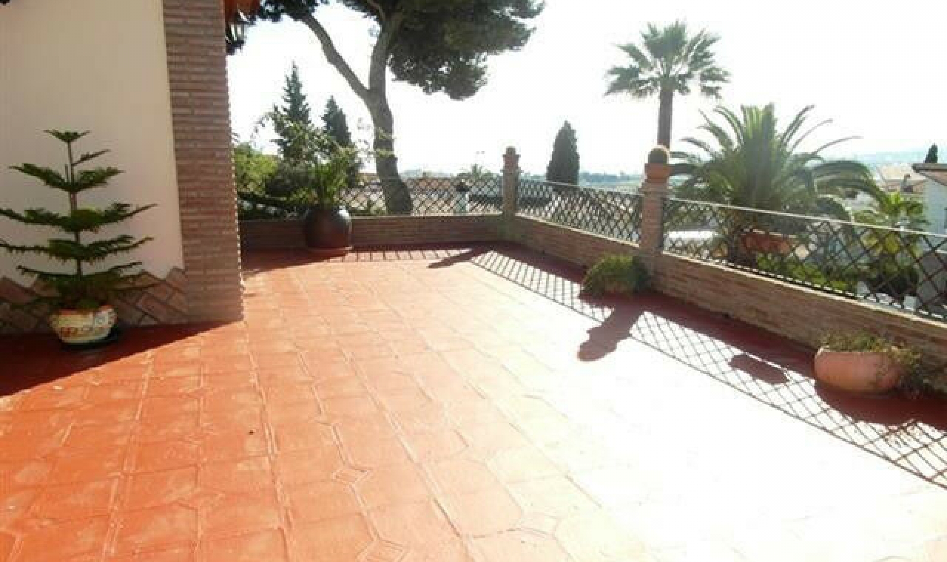 Resale - House -
Caleta de Vélez