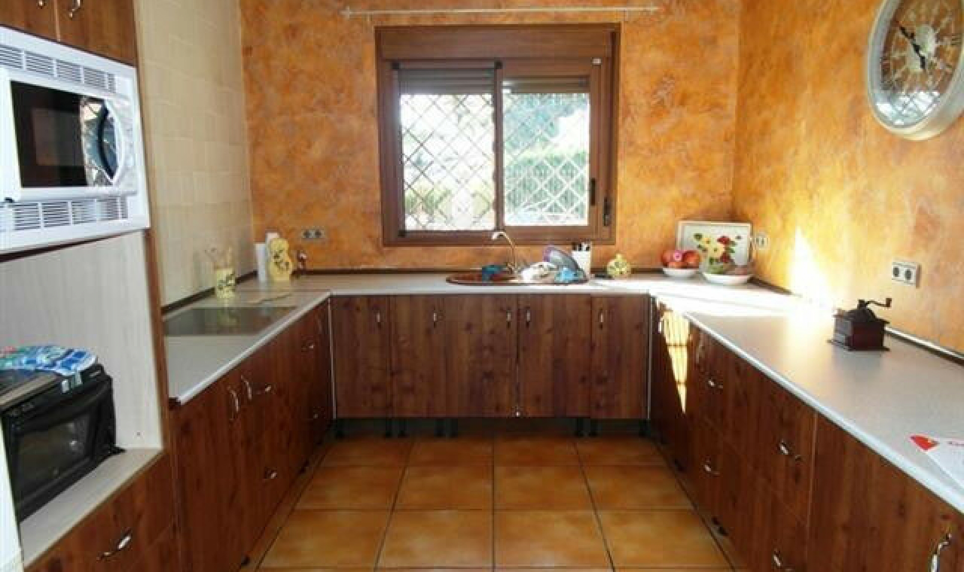 Resale - House -
Caleta de Vélez