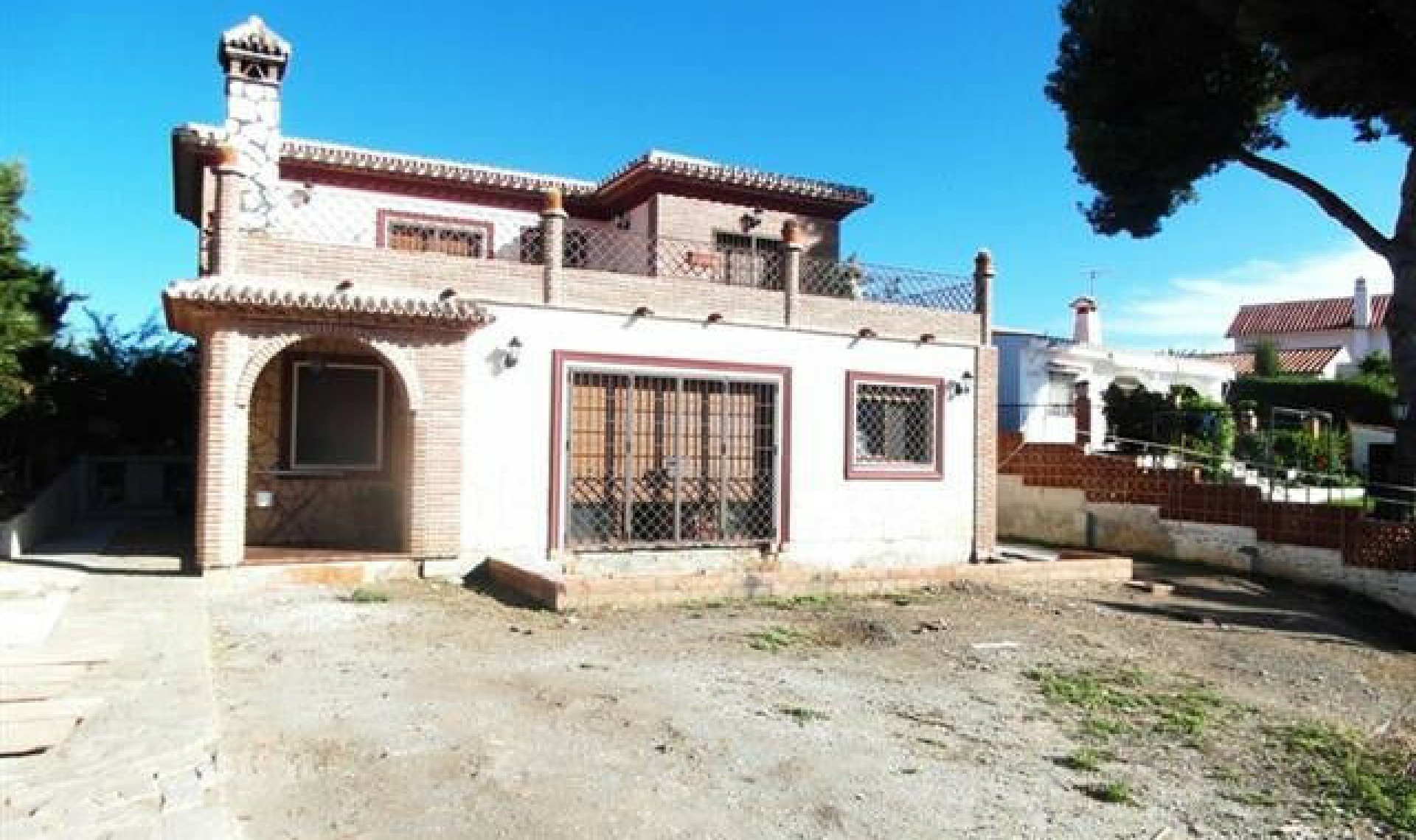 Resale - House -
Caleta de Vélez