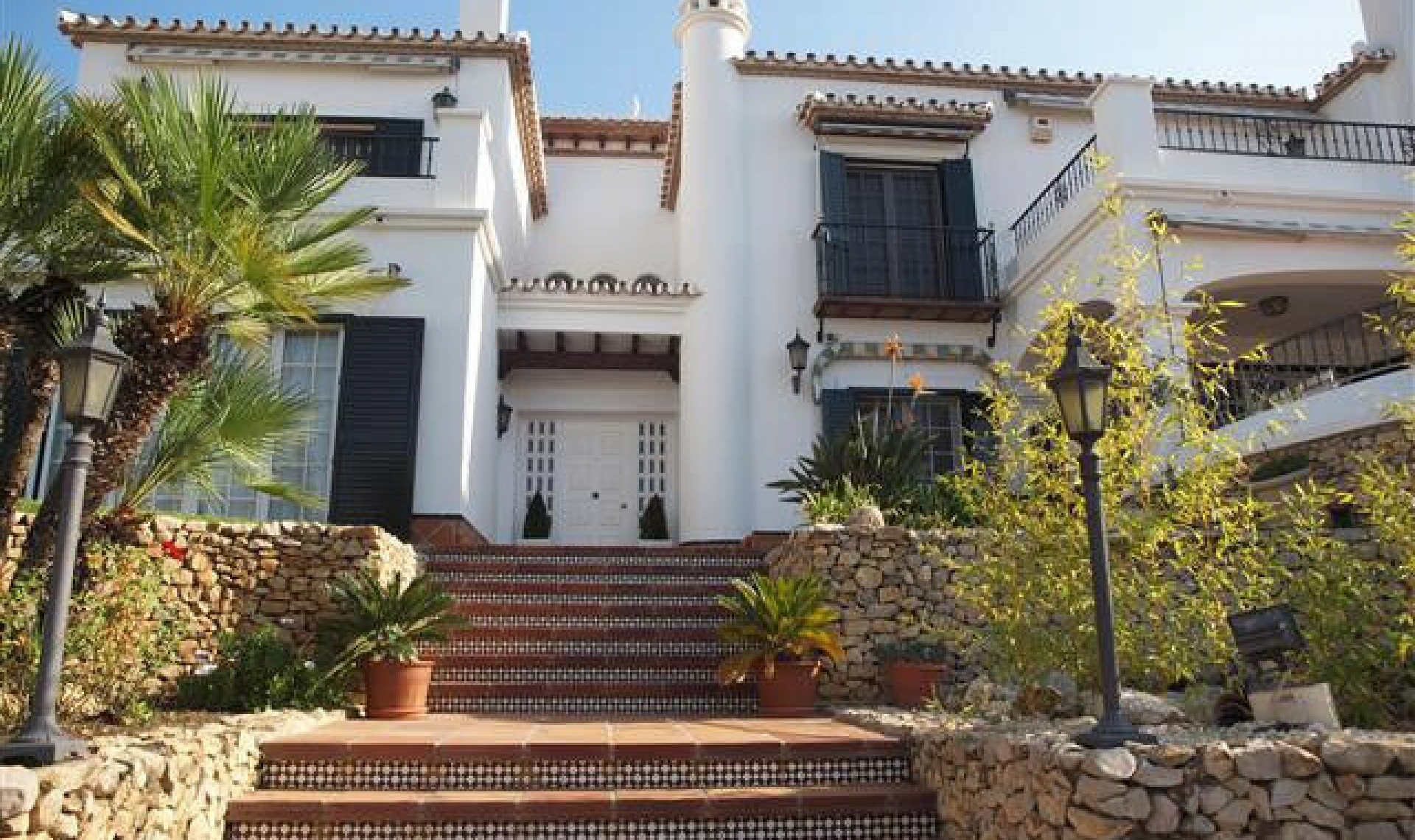 Resale - House -
Caleta de Vélez