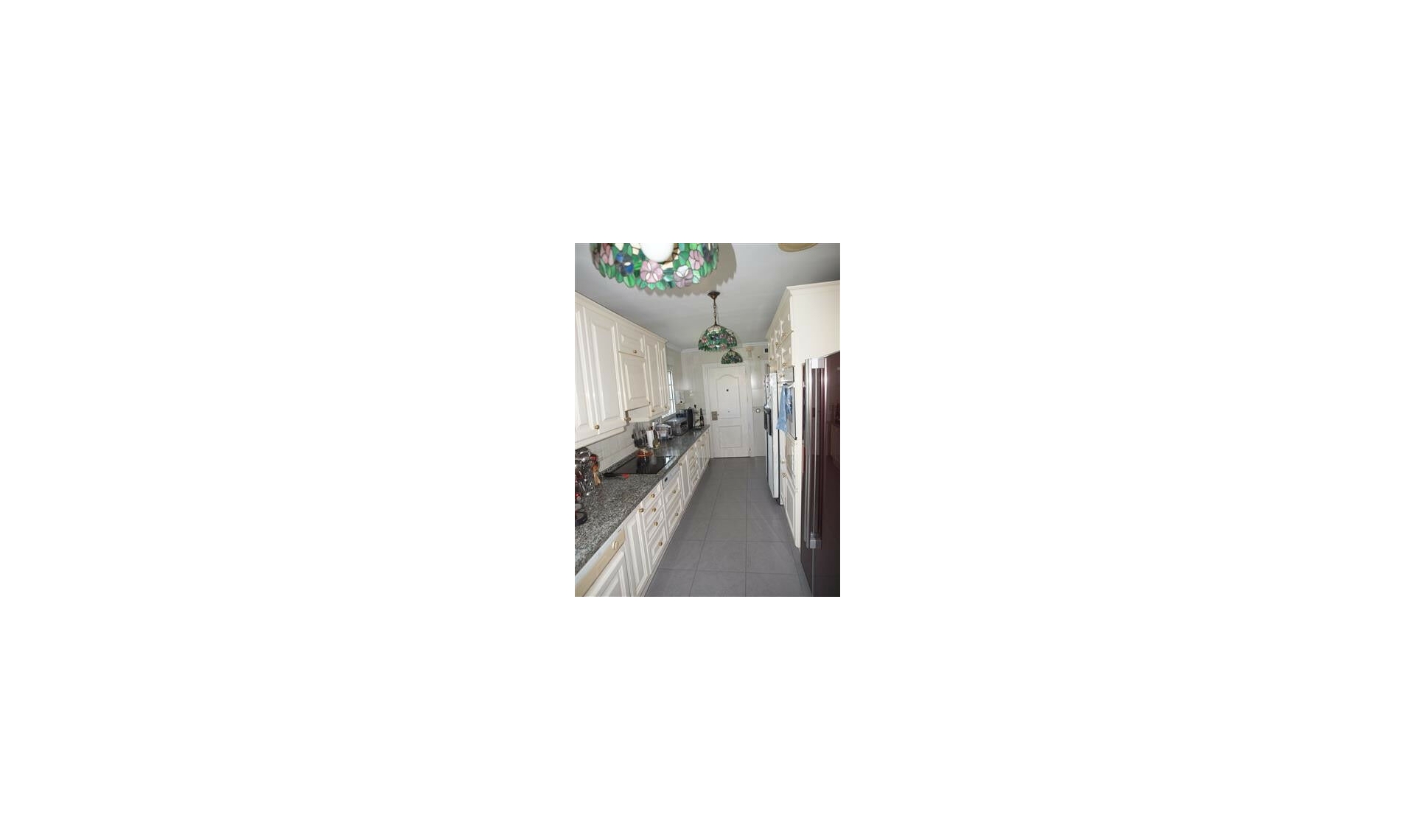 Resale - House -
Caleta de Vélez