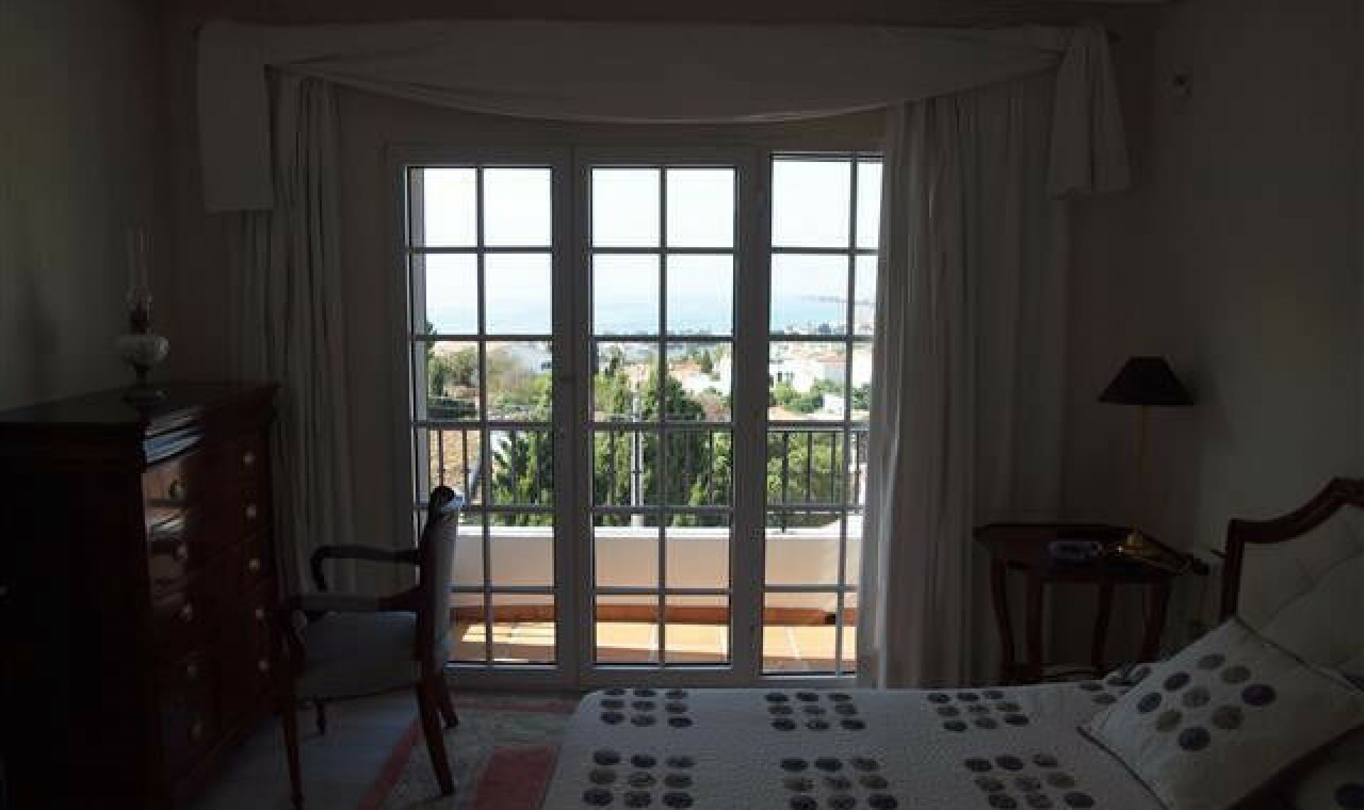 Resale - House -
Caleta de Vélez