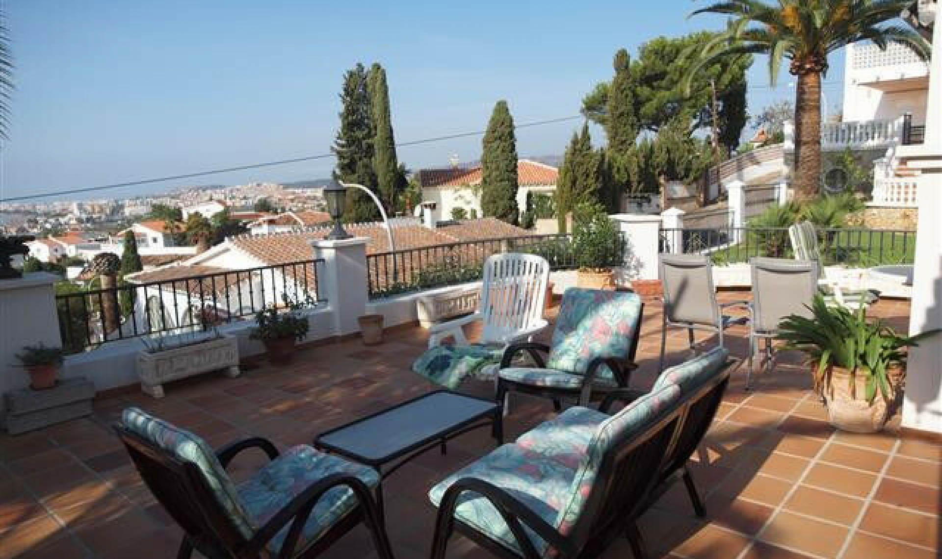 Resale - House -
Caleta de Vélez