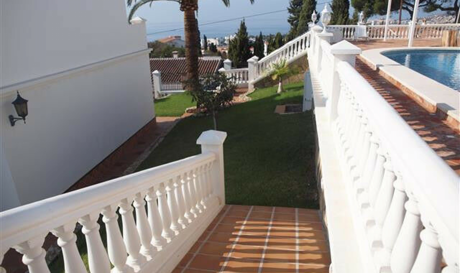 Resale - House -
Caleta de Vélez