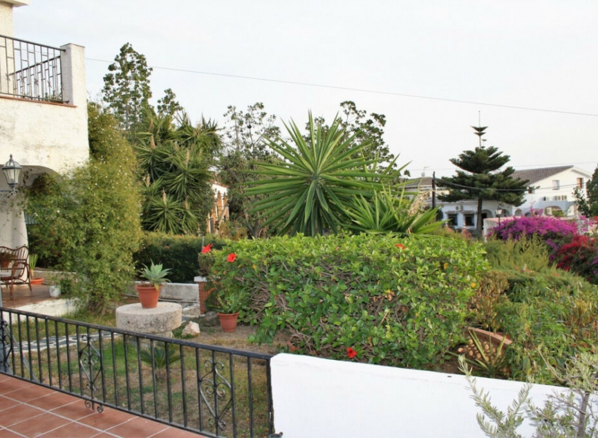 Resale - House -
Caleta de Vélez