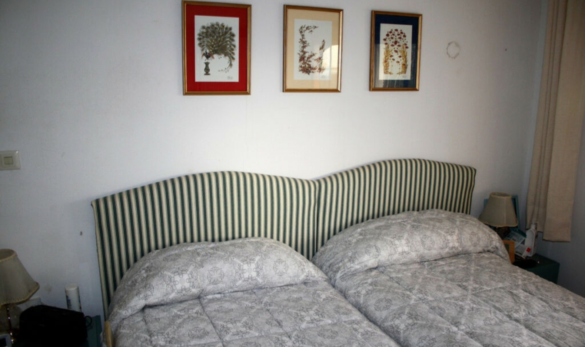 Resale - House -
Caleta de Vélez