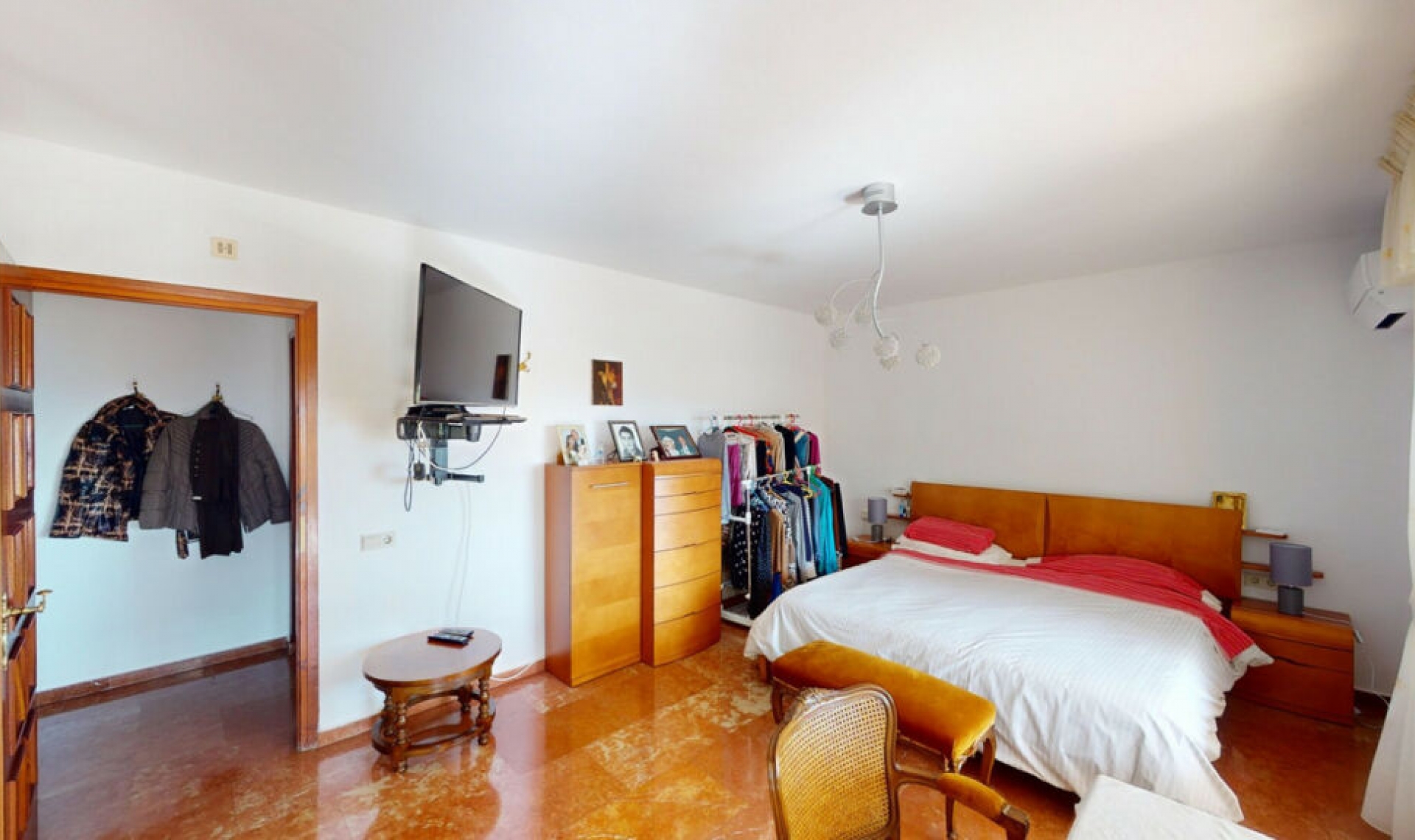 Resale - House -
Caleta de Vélez