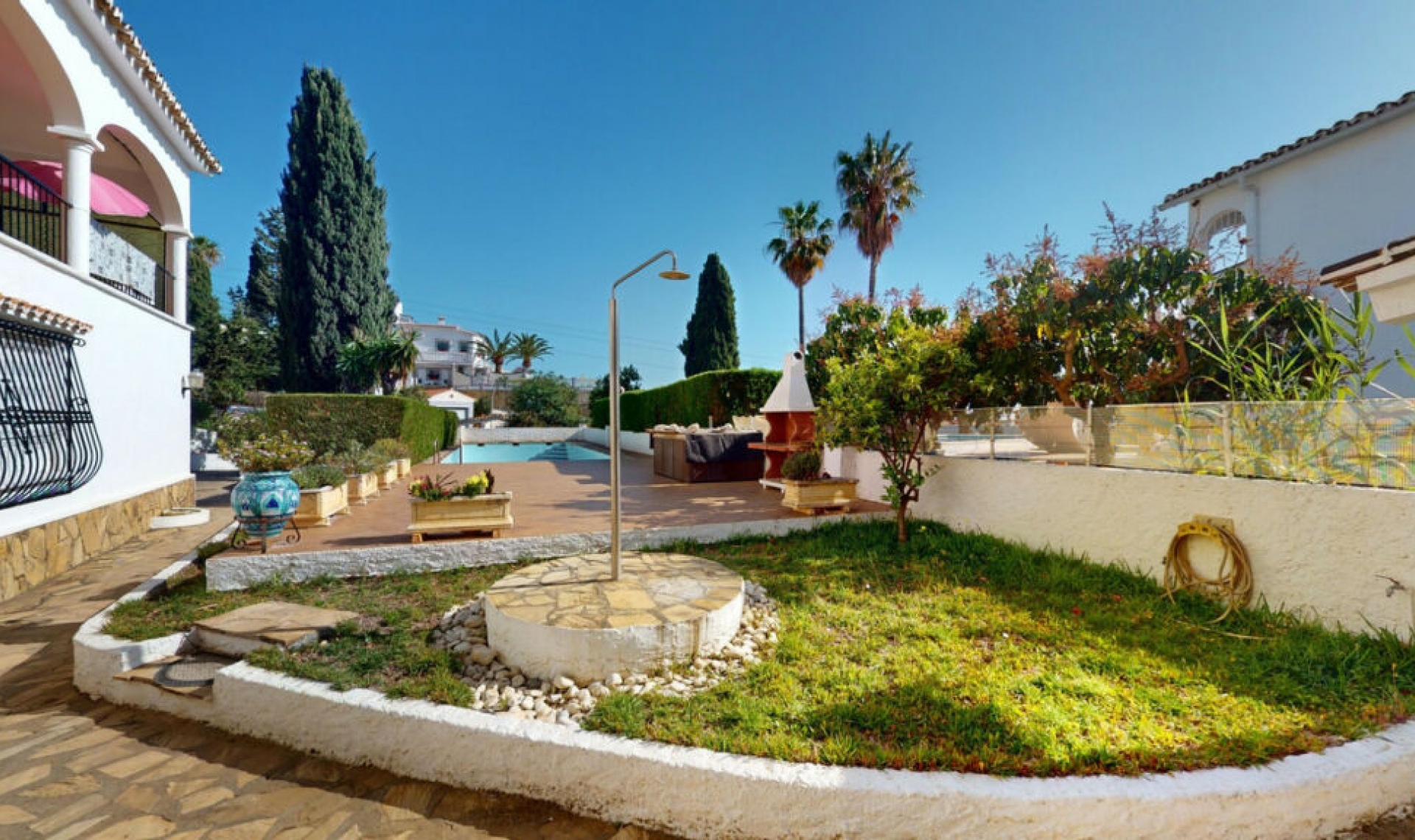 Resale - House -
Caleta de Vélez