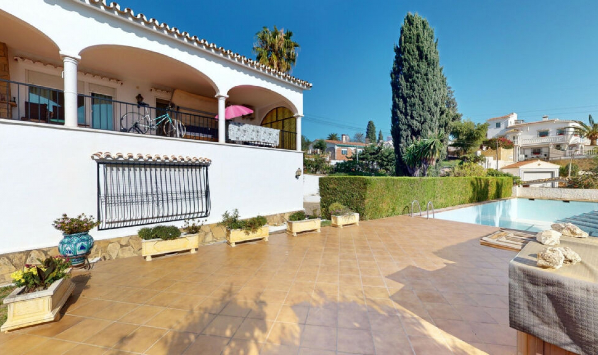 Resale - House -
Caleta de Vélez