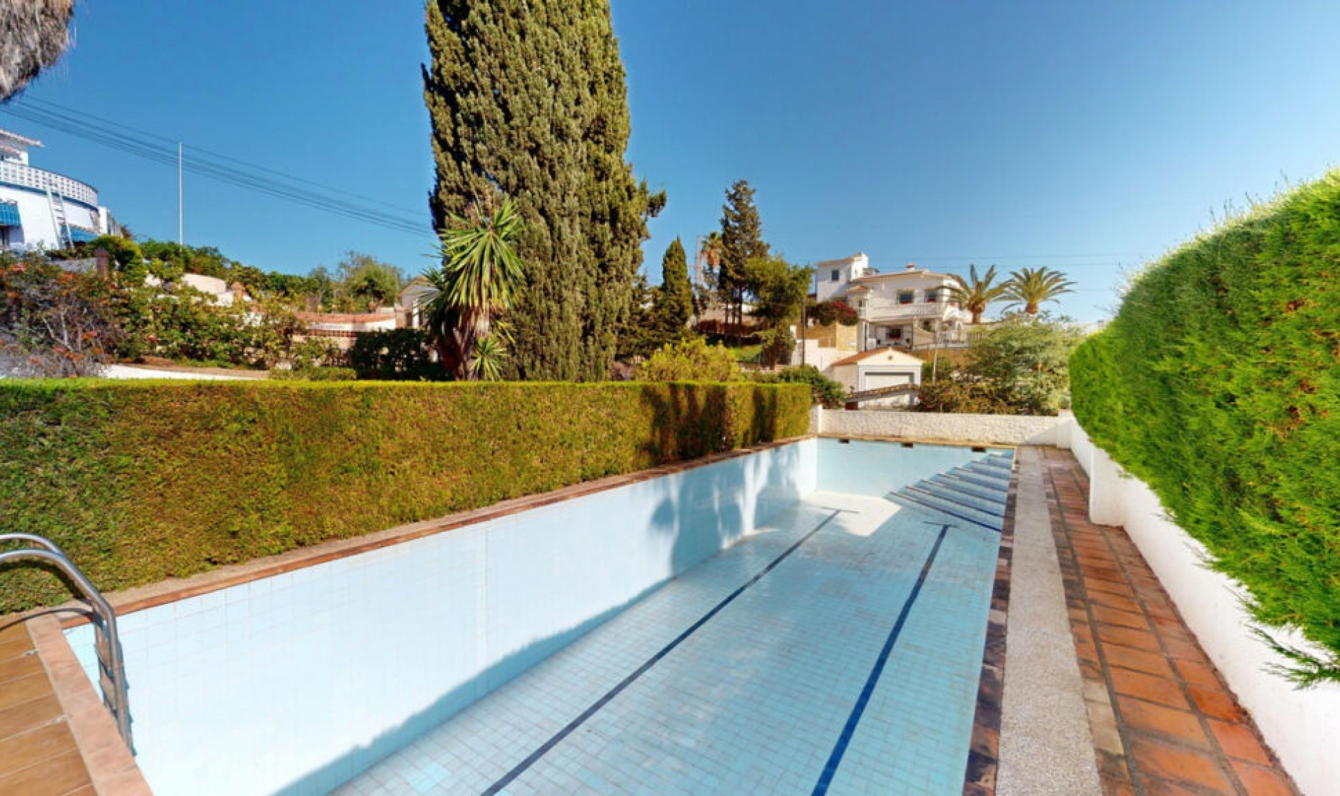 Resale - House -
Caleta de Vélez