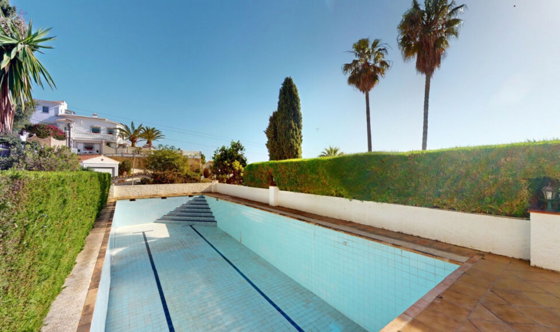 Resale - House -
Caleta de Vélez