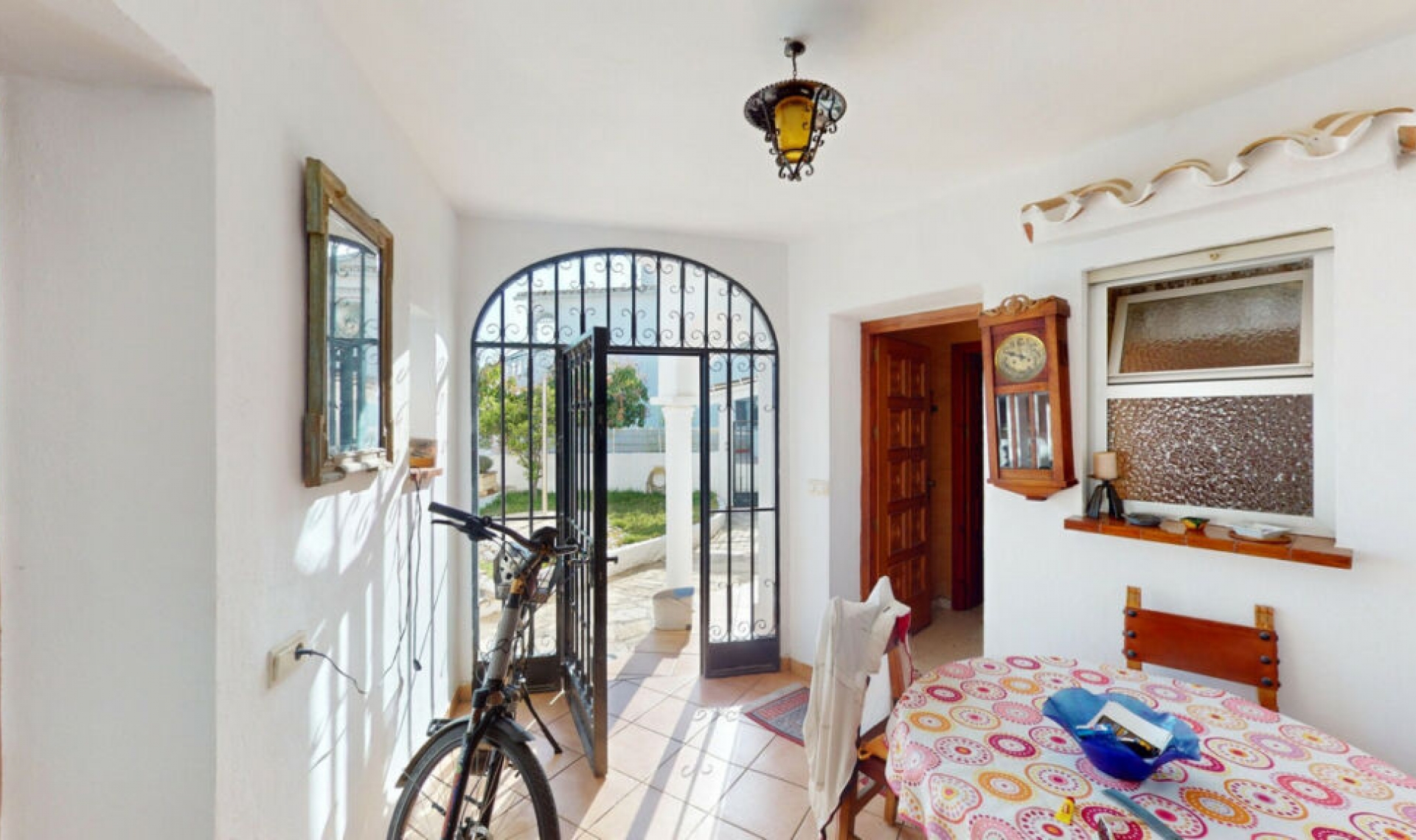 Resale - House -
Caleta de Vélez