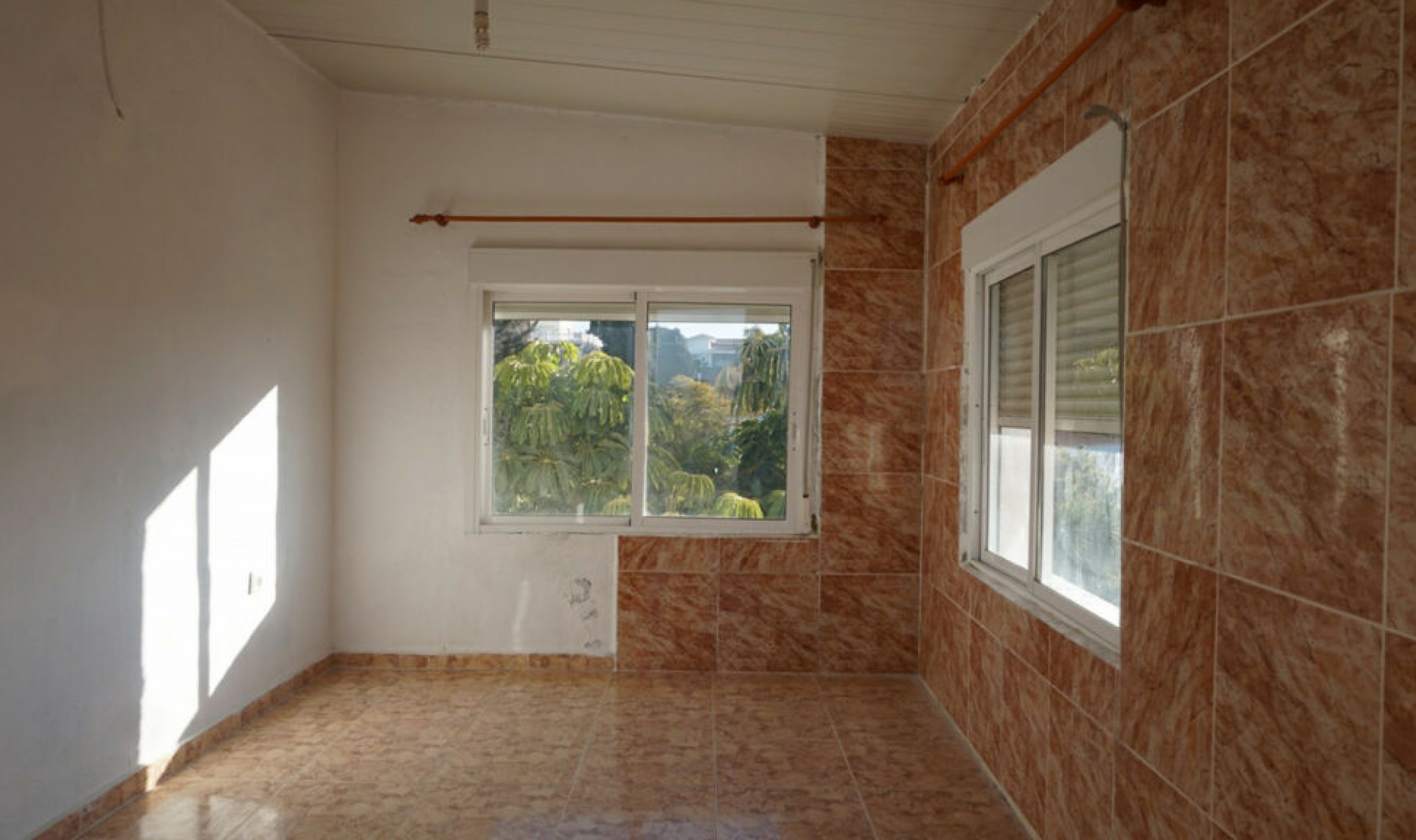 Resale - House -
Caleta de Vélez