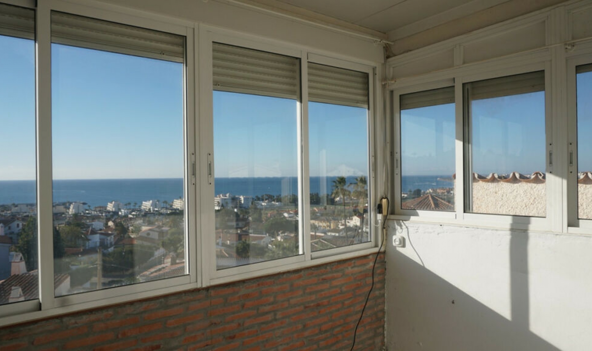 Resale - House -
Caleta de Vélez