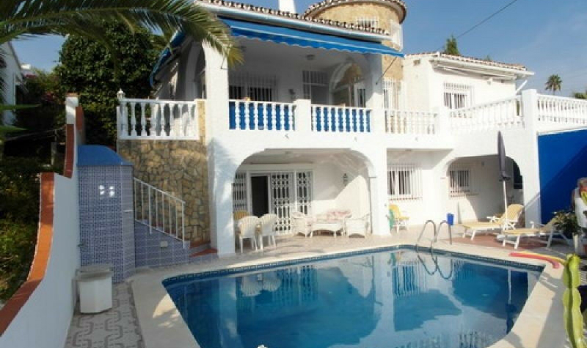 Resale - House -
Caleta de Vélez